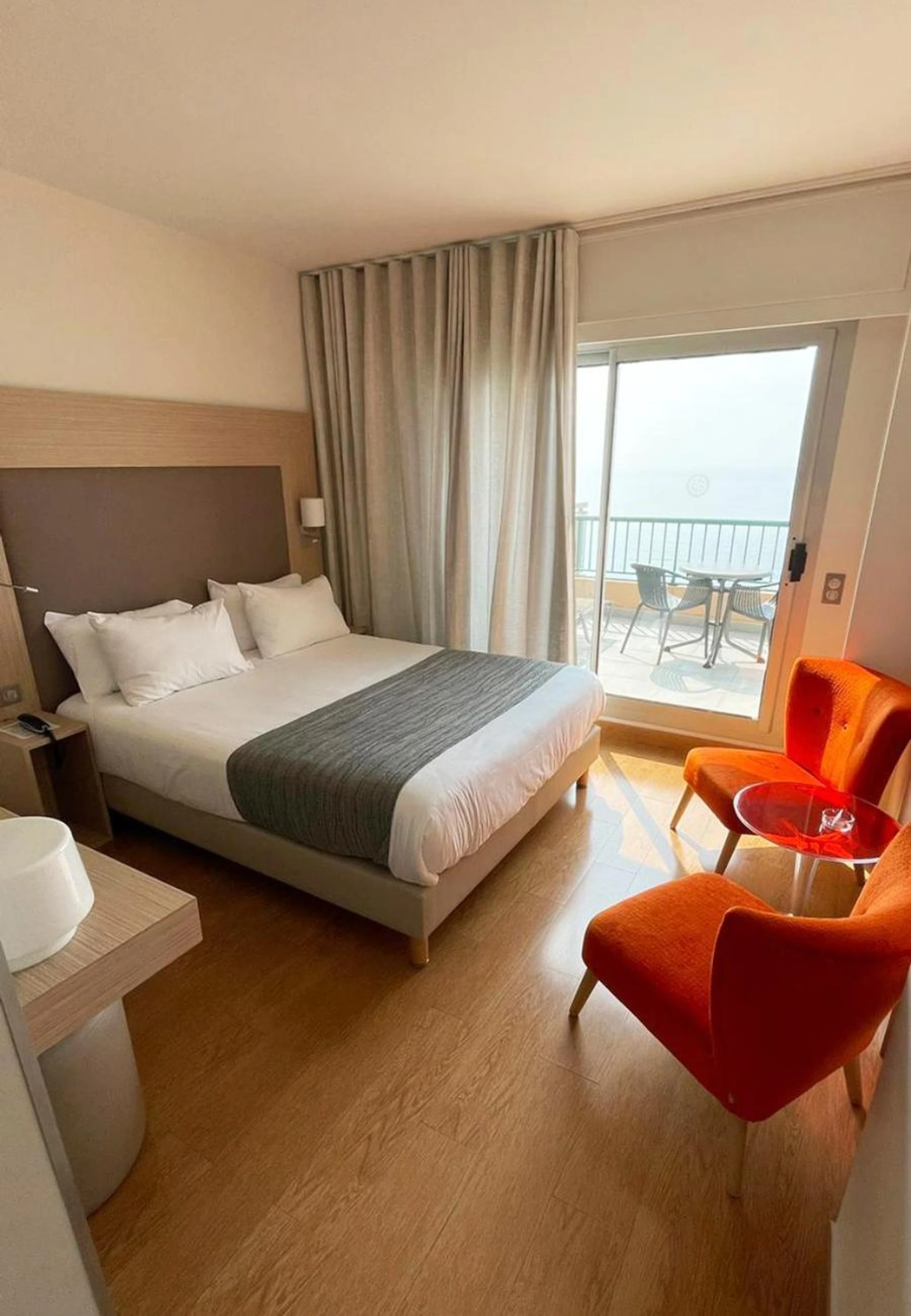 Chambre disponible pour un séminaire d'entreprise à Princess Et Richmond - Menton
