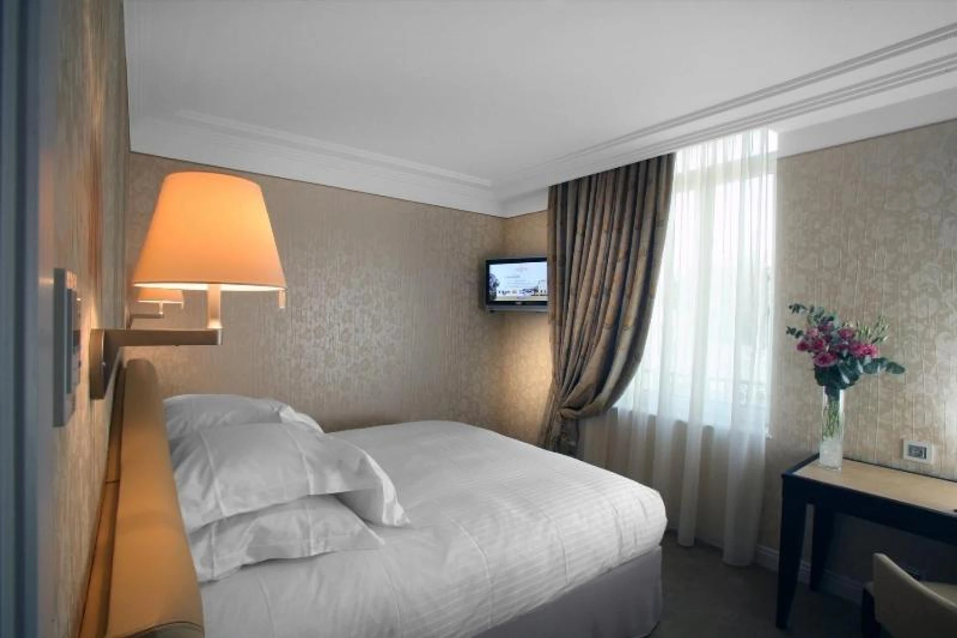 Chambre disponible pour un séminaire d'entreprise à Hôtel Princesse Flore - Royat