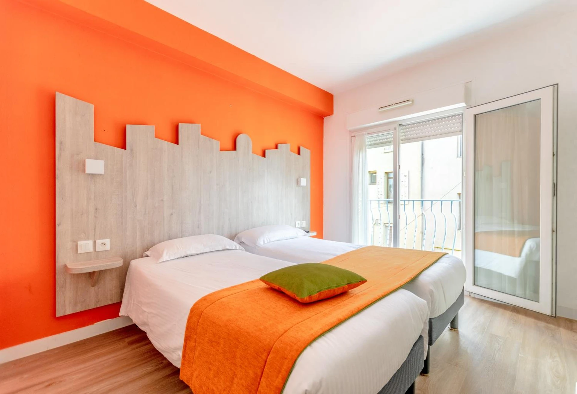 Chambre disponible pour un séminaire d'entreprise à Hotel Provencal - Saint-Raphaël