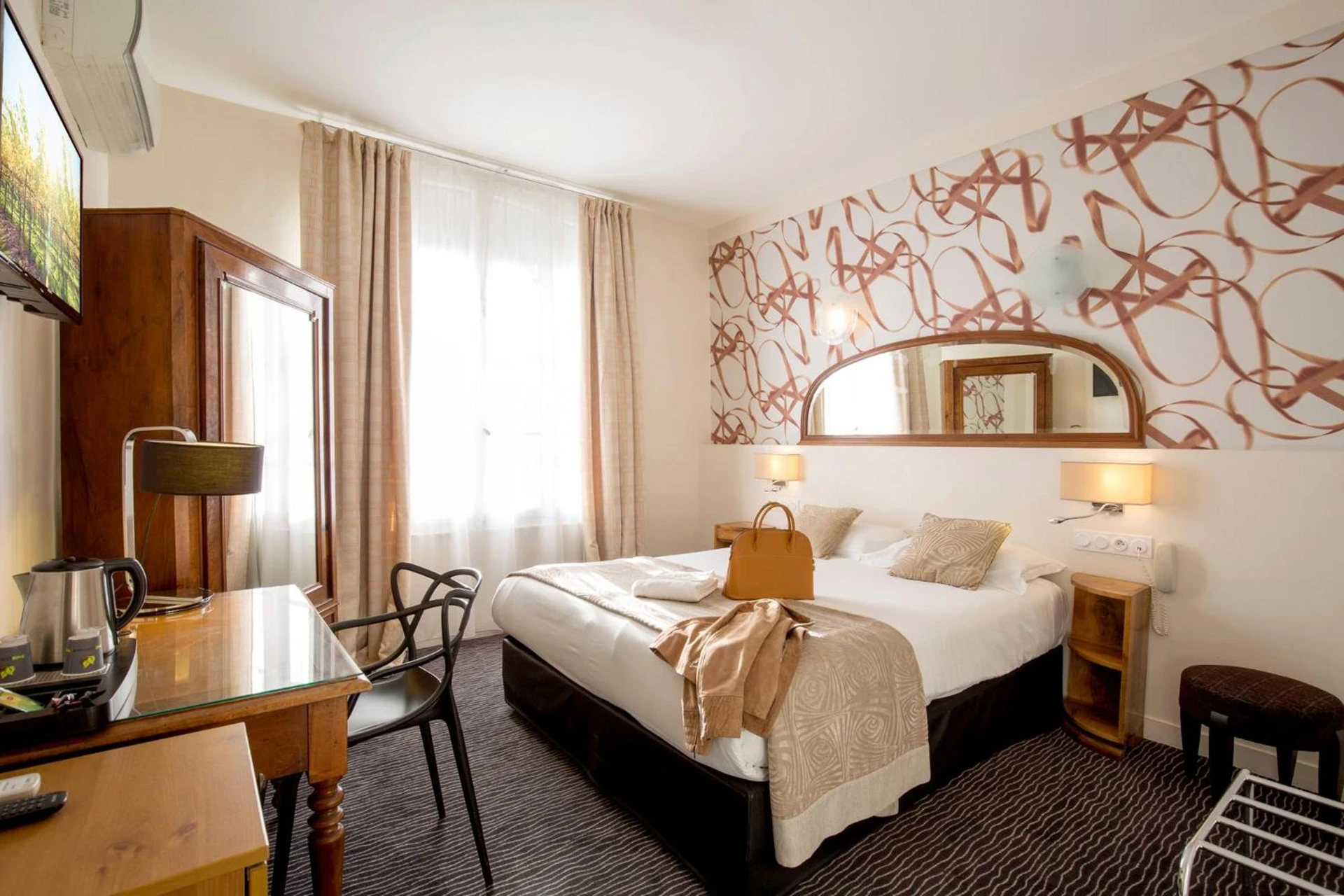 Chambre disponible pour un séminaire d'entreprise à Hôtel Raymond 4 Toulouse - Toulouse
