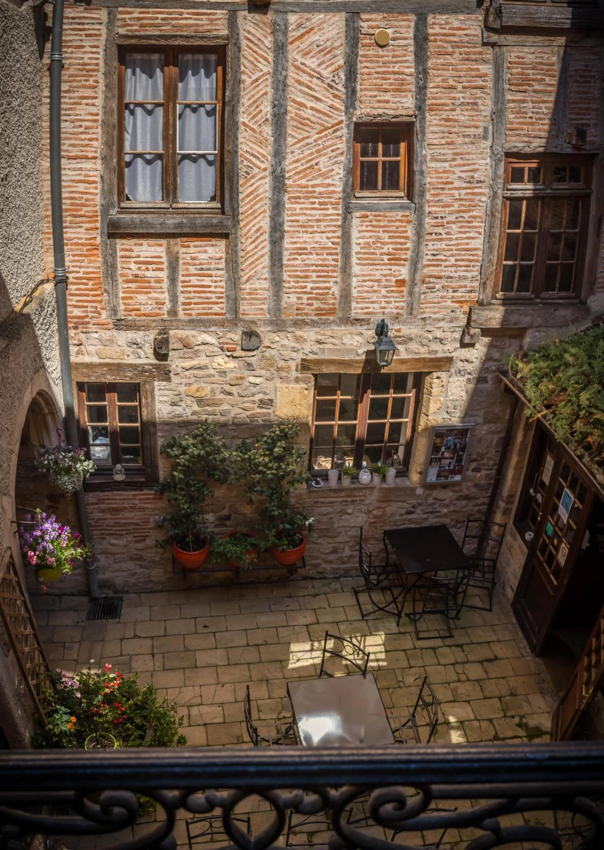 Lieu convivial pour un séminaire d'entreprise à Hotel Raymond VII - Cordes-sur-Ciel - En savoir plus 