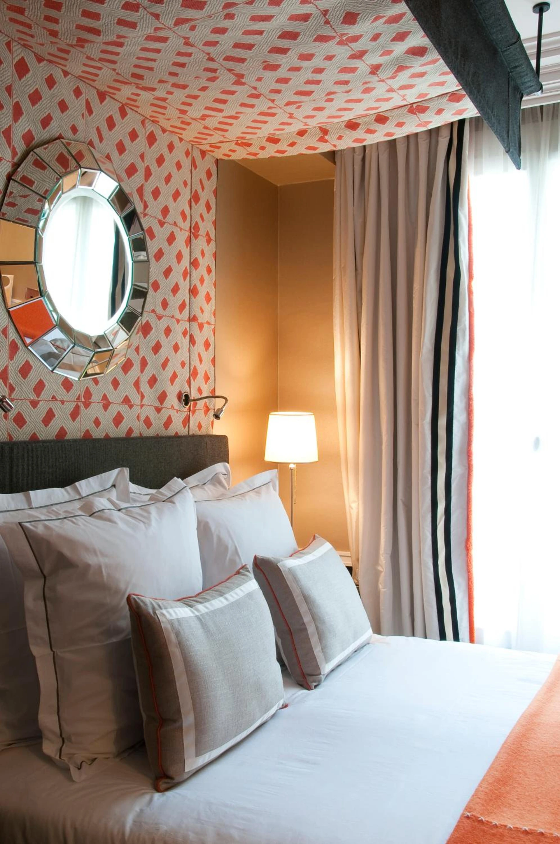 Chambre disponible pour un séminaire d'entreprise à Hôtel Recamier - Paris