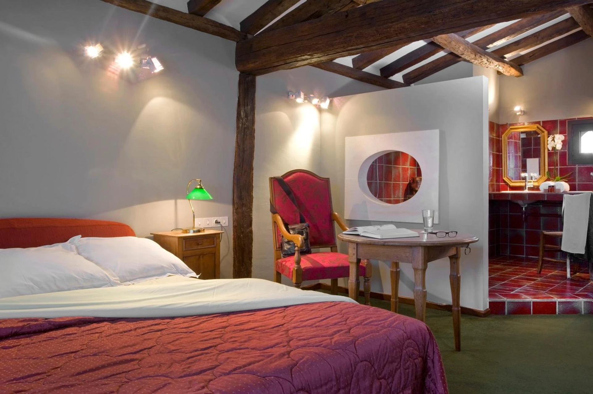 Magnifique chambre pour un séminaire d'entreprise à Relais du Bois Saint Georges - Hôtel de Charme - Saintes