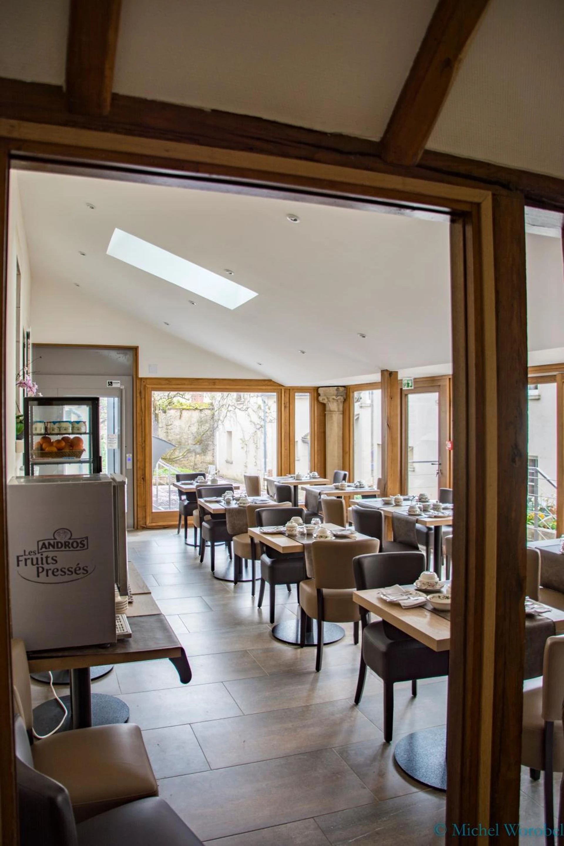 Organiser un séminaire d'entreprise : LOGIS HOTEL - Le Relais Saint Vincent à ligny-le-chatel