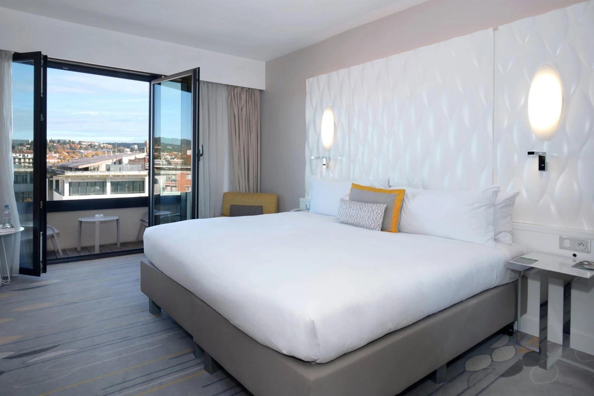 Chambre disponible pour un séminaire d'entreprise à Renaissance Aix-en-Provence Hotel - Aix-en-Provence