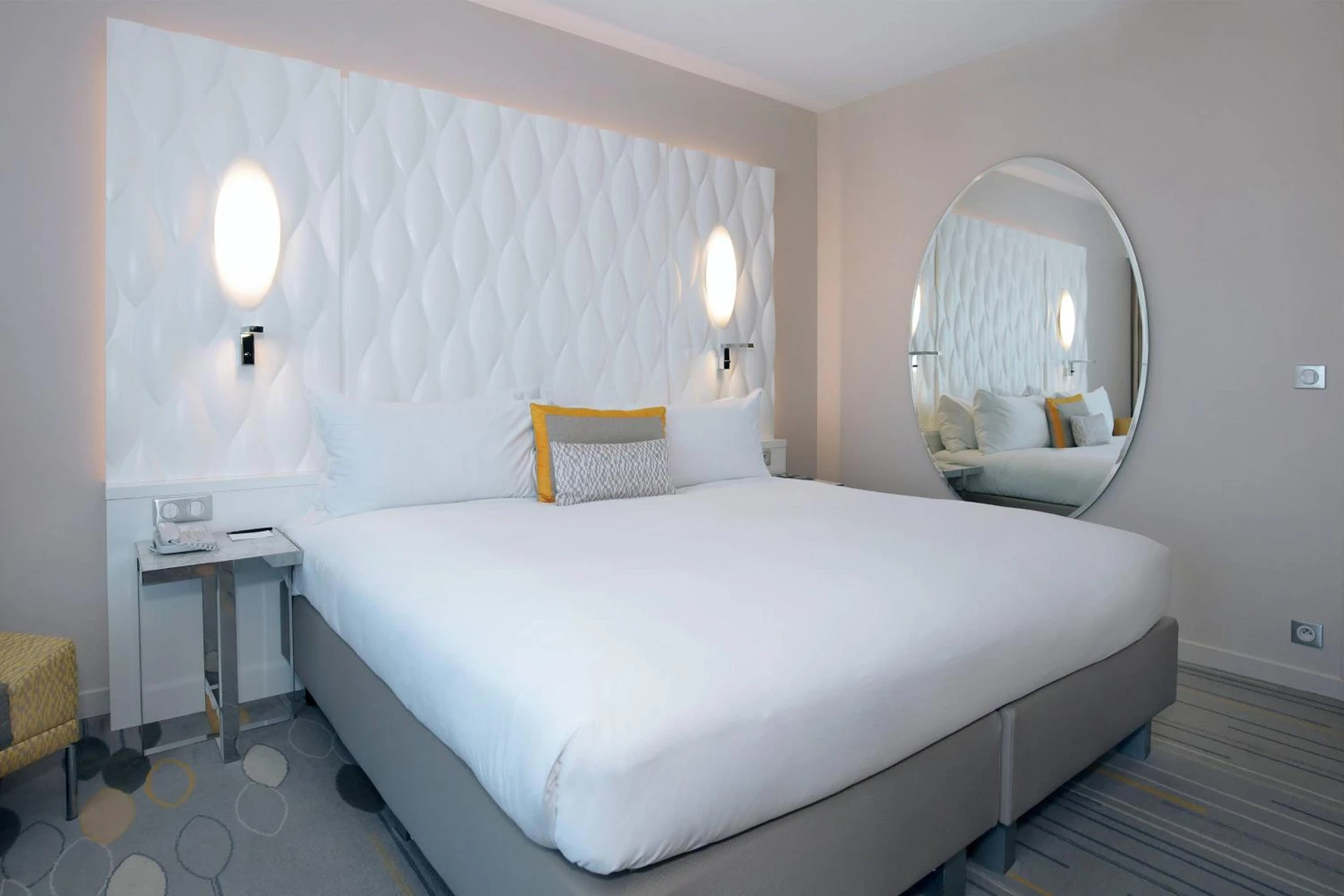 Magnifique chambre pour un séminaire d'entreprise à Renaissance Aix-en-Provence Hotel - Aix-en-Provence