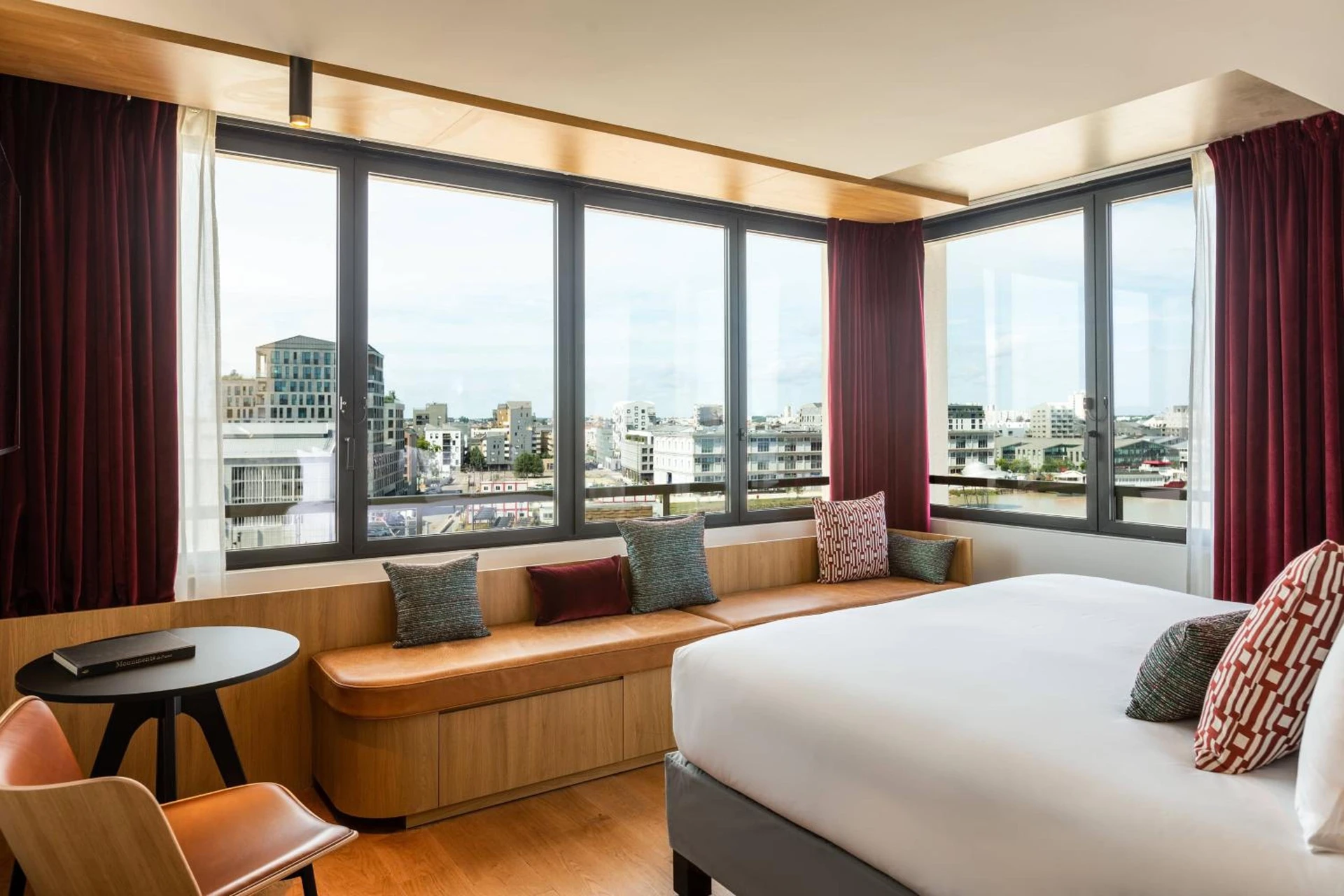 Chambre disponible pour un séminaire d'entreprise à Renaissance Bordeaux Hotel - Bordeaux