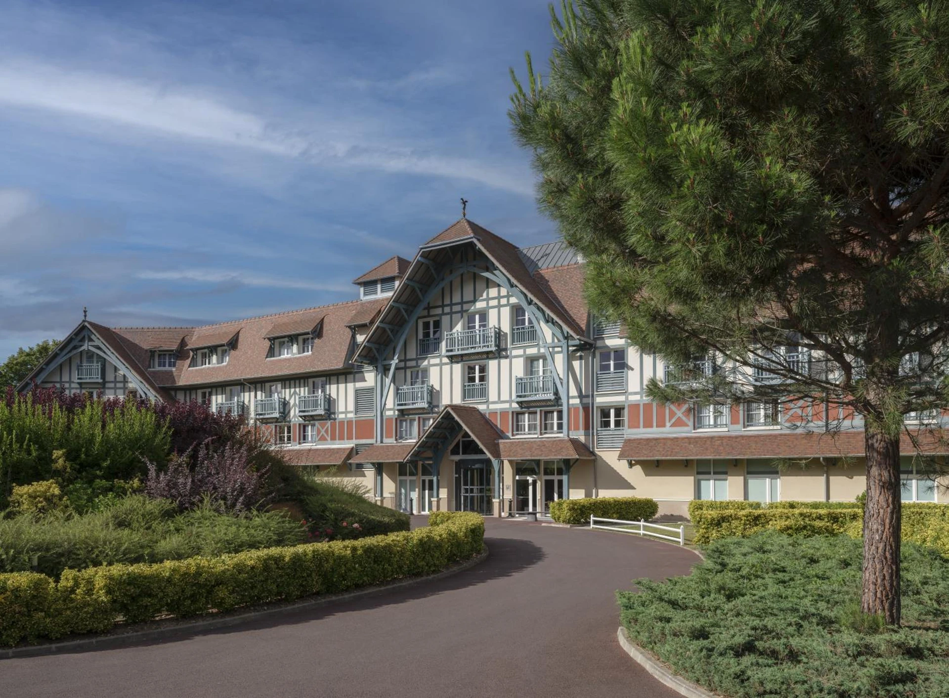 Ambiance de travail pour séminaire d'entreprise à Renaissance Paris Hippodrome de St. Cloud Hotel - Rueil-Malmaison
