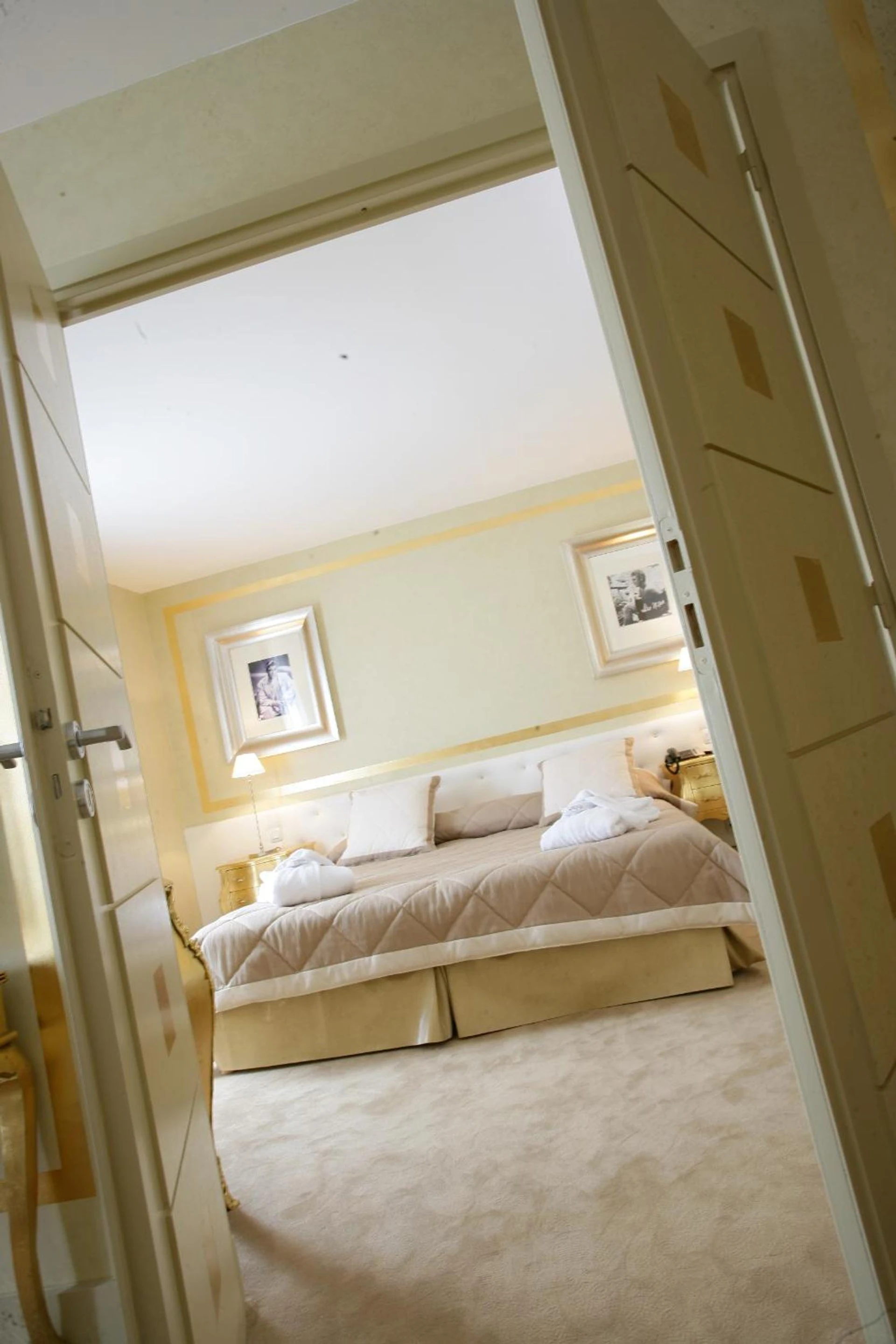 Chambre disponible pour un séminaire d'entreprise à Hotel Renoir - Cannes