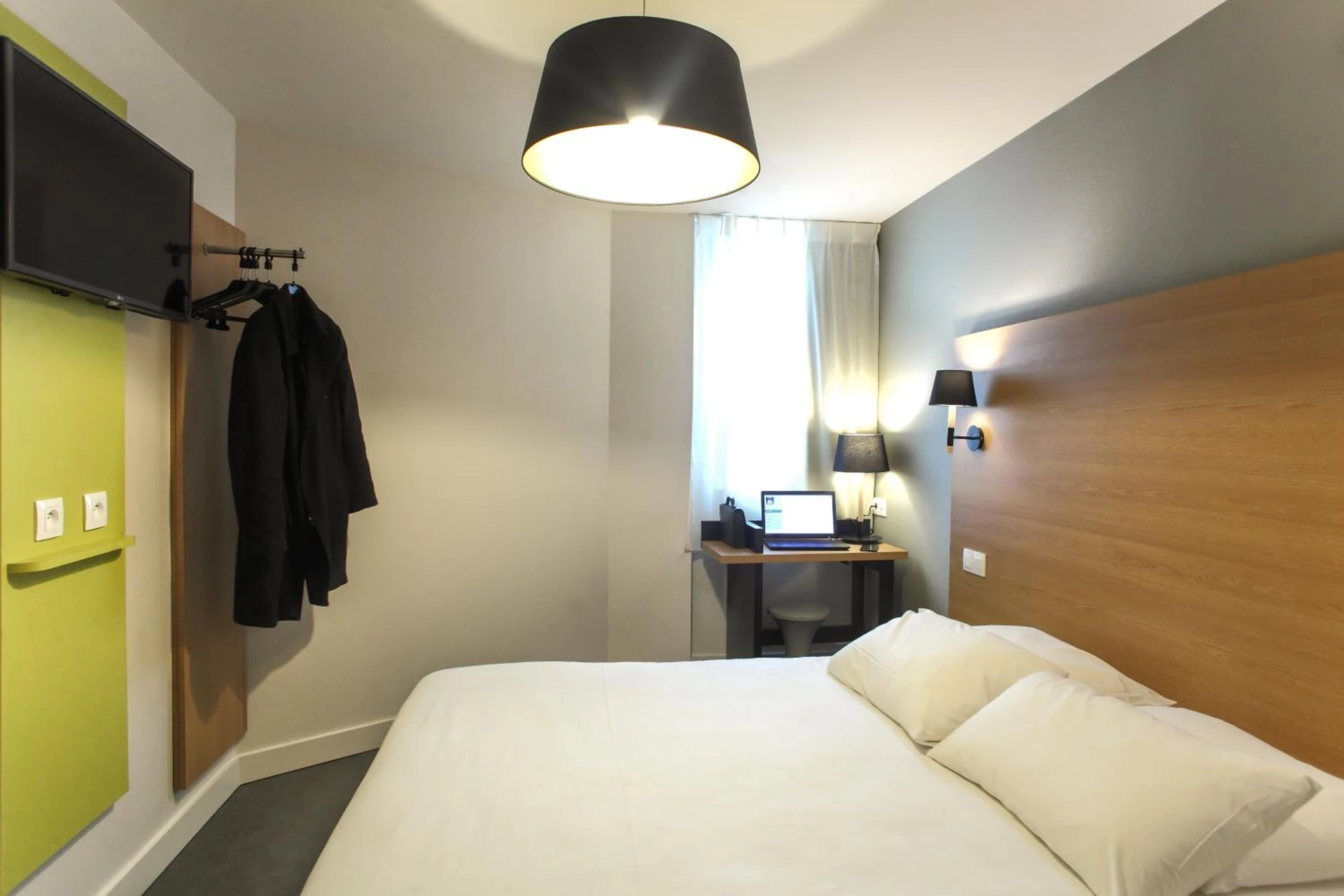 Chambre disponible pour un séminaire d'entreprise à Hotel Reseda - Bagnolet