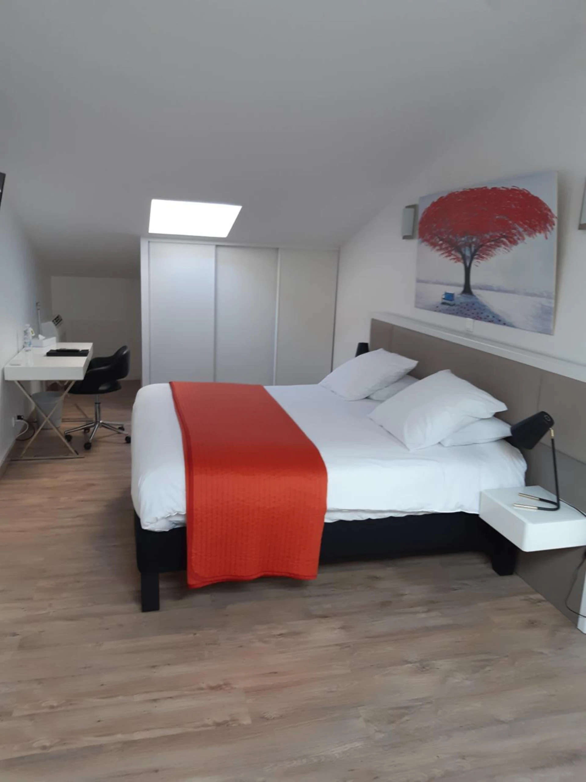 Salle de séminaire à Logis Hôtel Restaurant Résidence - Organiser un événement professionnel à Nissan-lez-Enserune
