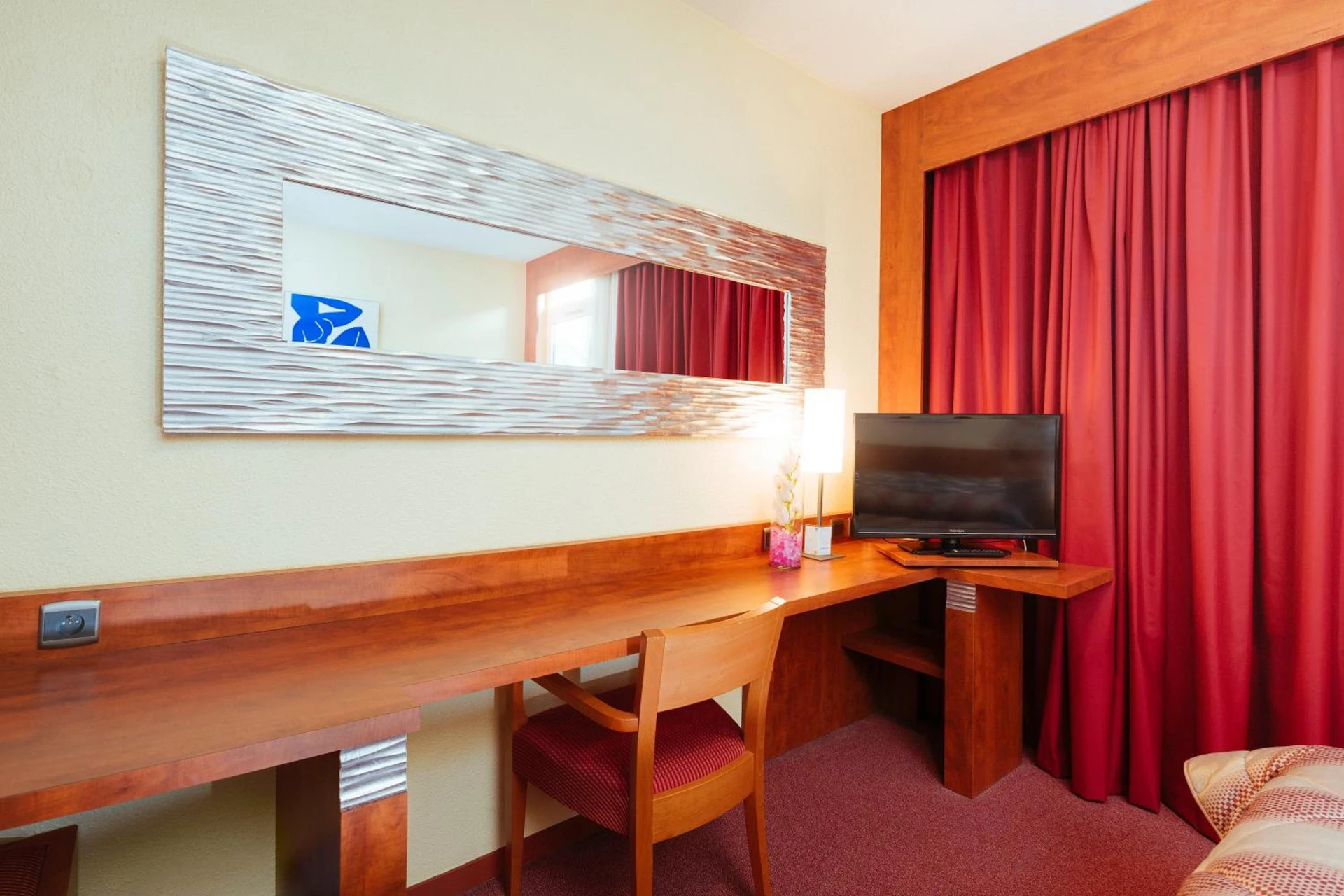 Chambre disponible pour un séminaire d'entreprise à Hôtel & Résidence Octel - Portet-sur-Garonne