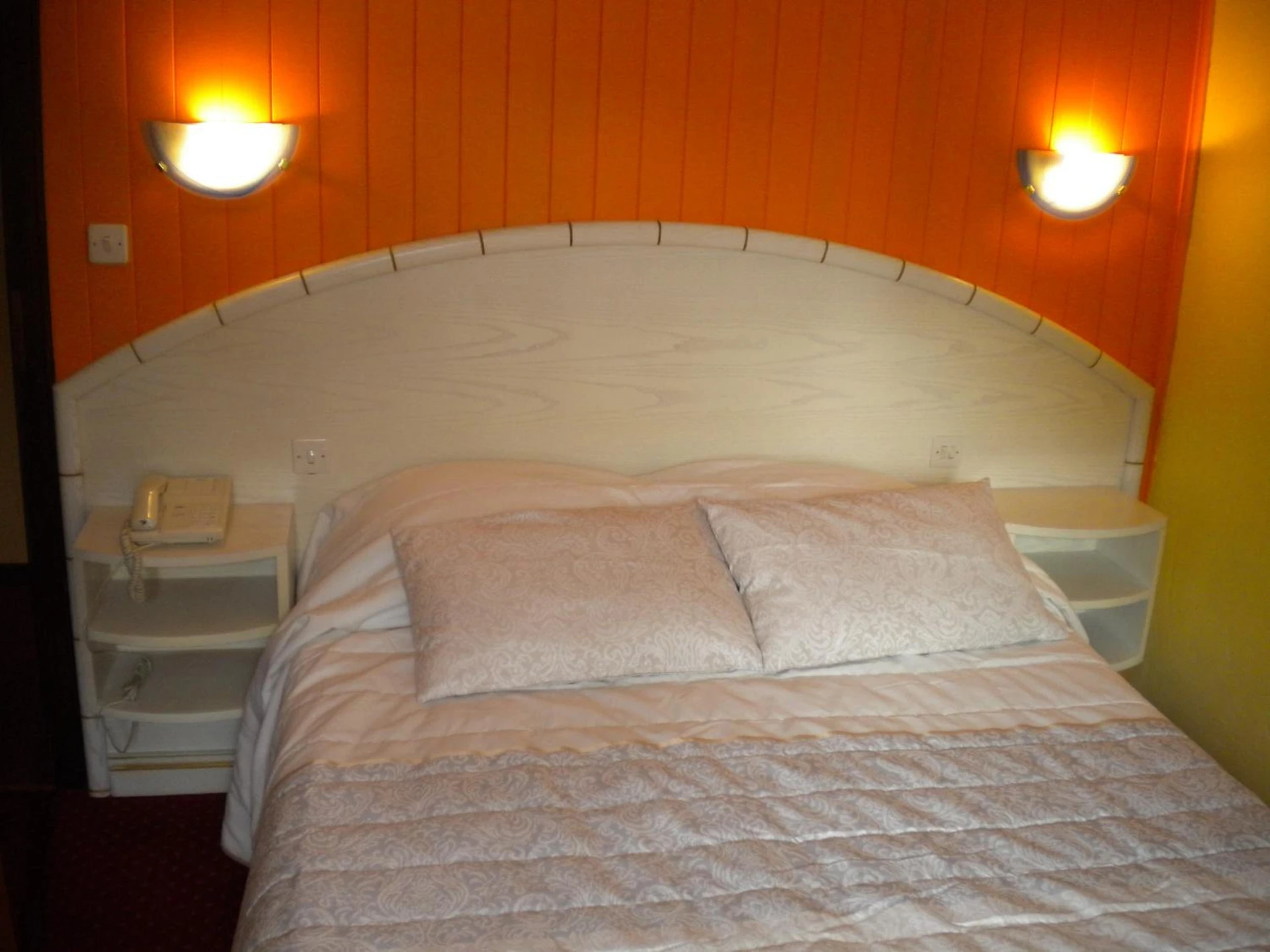 Magnifique chambre pour un séminaire d'entreprise à Hotel Restaurant A l'Ange - Climbach