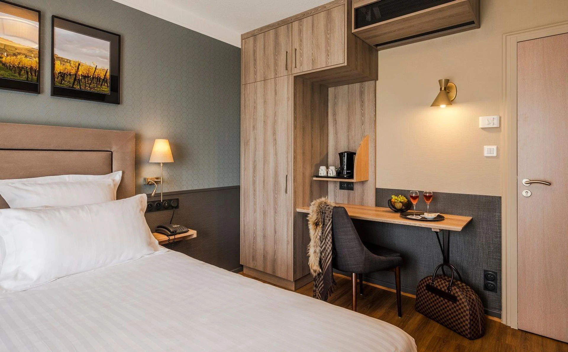 Magnifique chambre pour un séminaire d'entreprise à Hotel Restaurant Au Riesling - Zellenberg