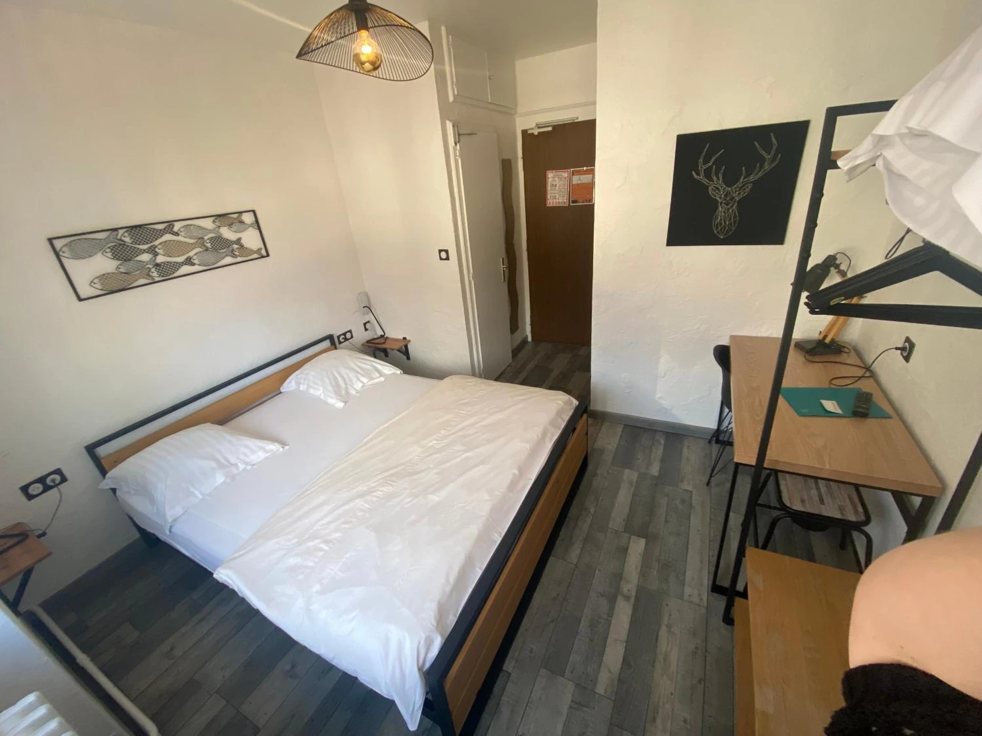 Magnifique chambre pour un séminaire d'entreprise à Hotel Restaurant Aux Trois Roses - La Petite-Pierre