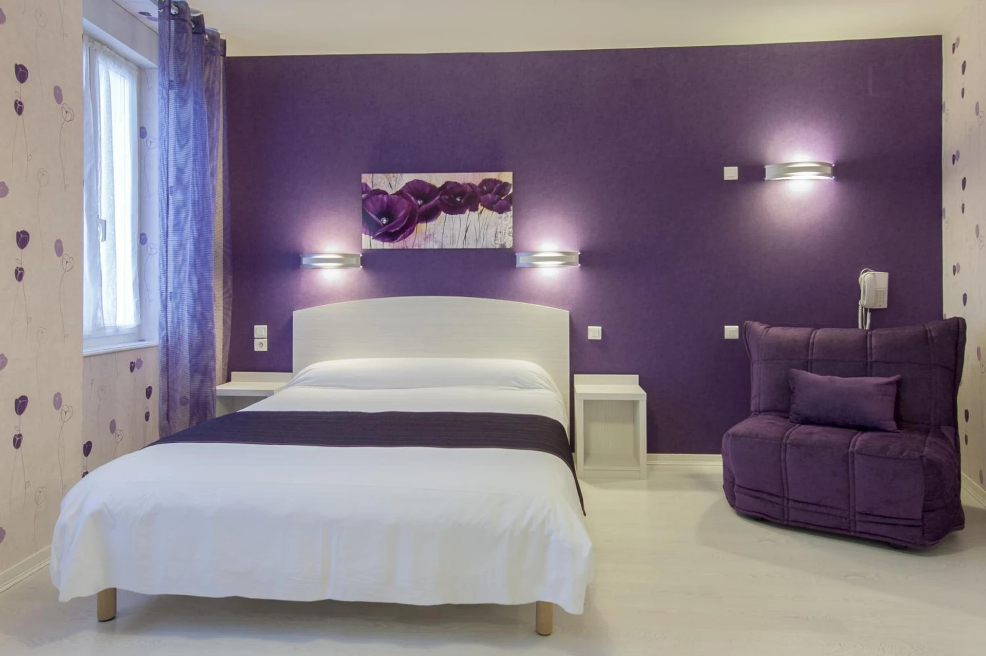Chambre disponible pour un séminaire d'entreprise à Logis Hôtel Restaurant Cazes Arazat - Laissac