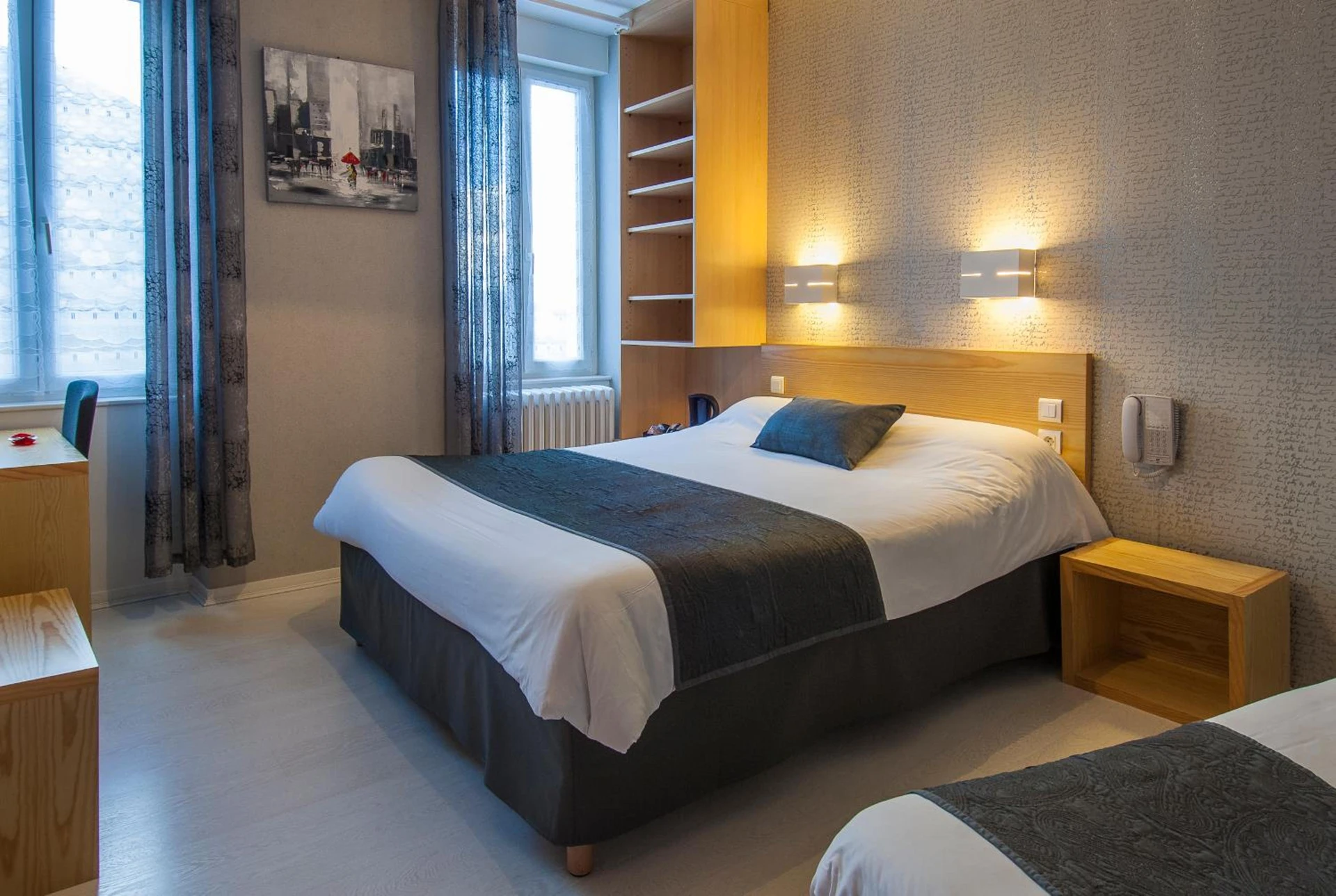 Chambre disponible pour un séminaire d'entreprise à Logis Hôtel Restaurant Cazes Arazat - Laissac