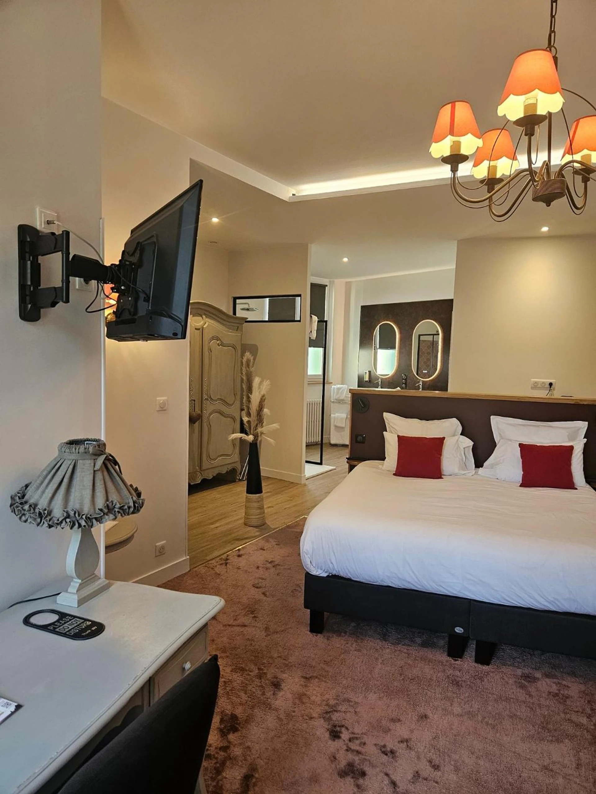 Chambre à Hotel Restaurant Charbonnel - Organiser un séminaire d'entreprise à Brantôme