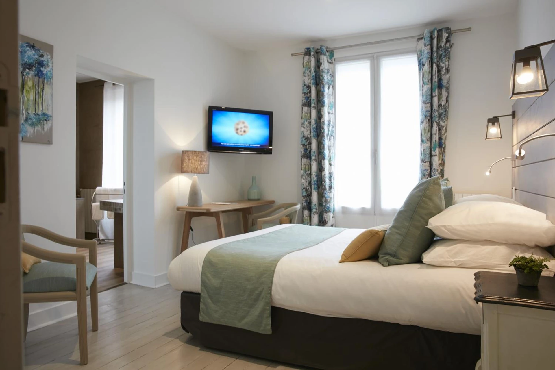 Magnifique chambre pour un séminaire d'entreprise à Logis Hôtel - Restaurant Maison Claude Darroze - Langon