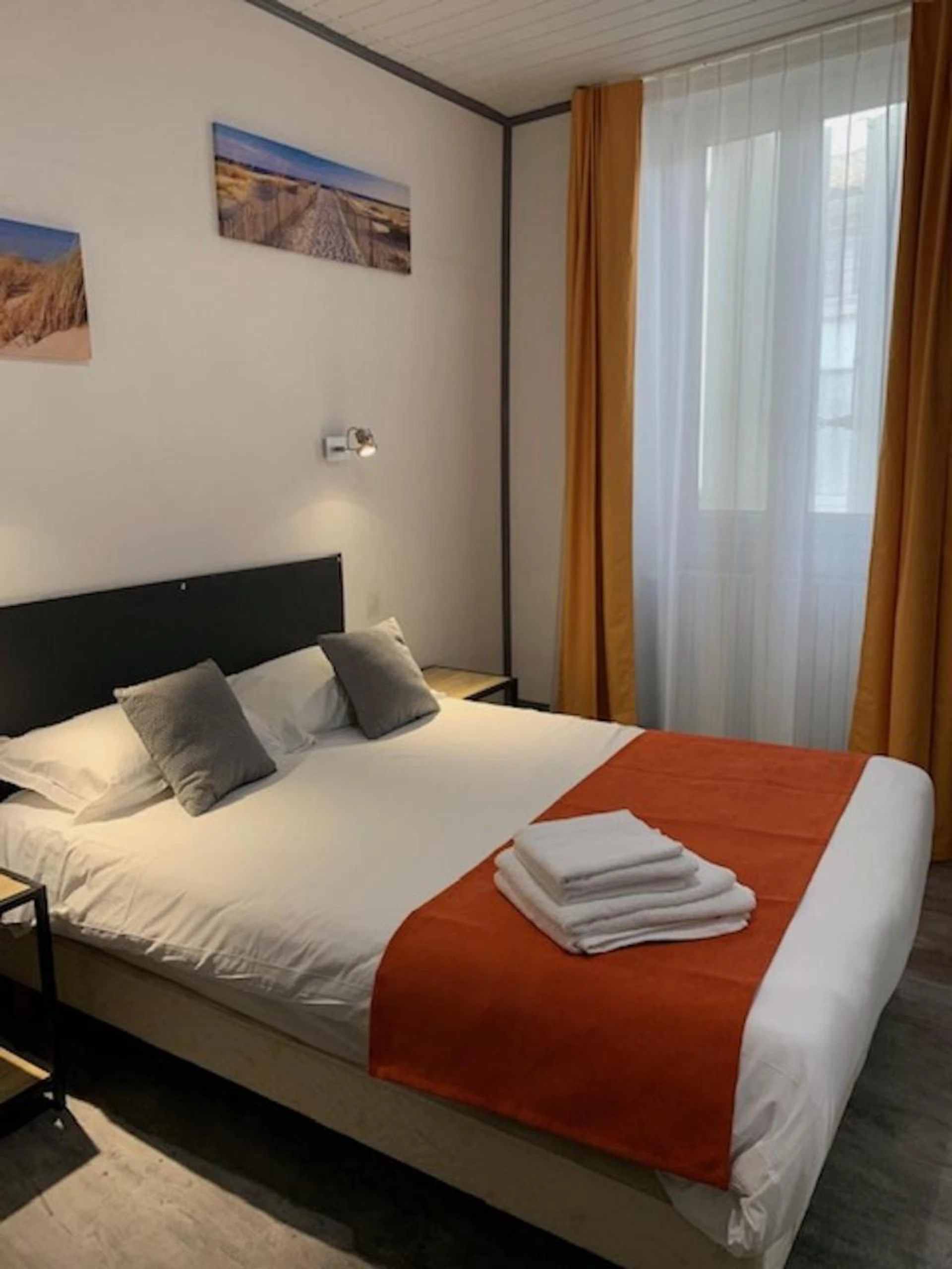 Chambre disponible pour un séminaire d'entreprise à Hôtel Restaurant de l'Union - Mirambeau
