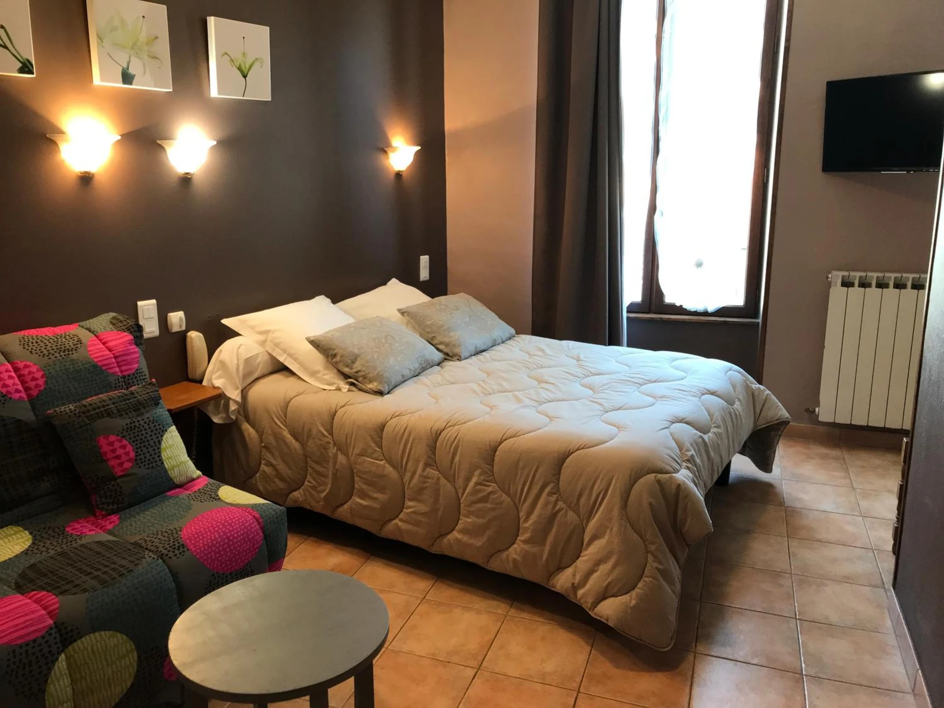 Chambre disponible pour un séminaire d'entreprise à Logis Hôtel Restaurant de la Paix - Lodève