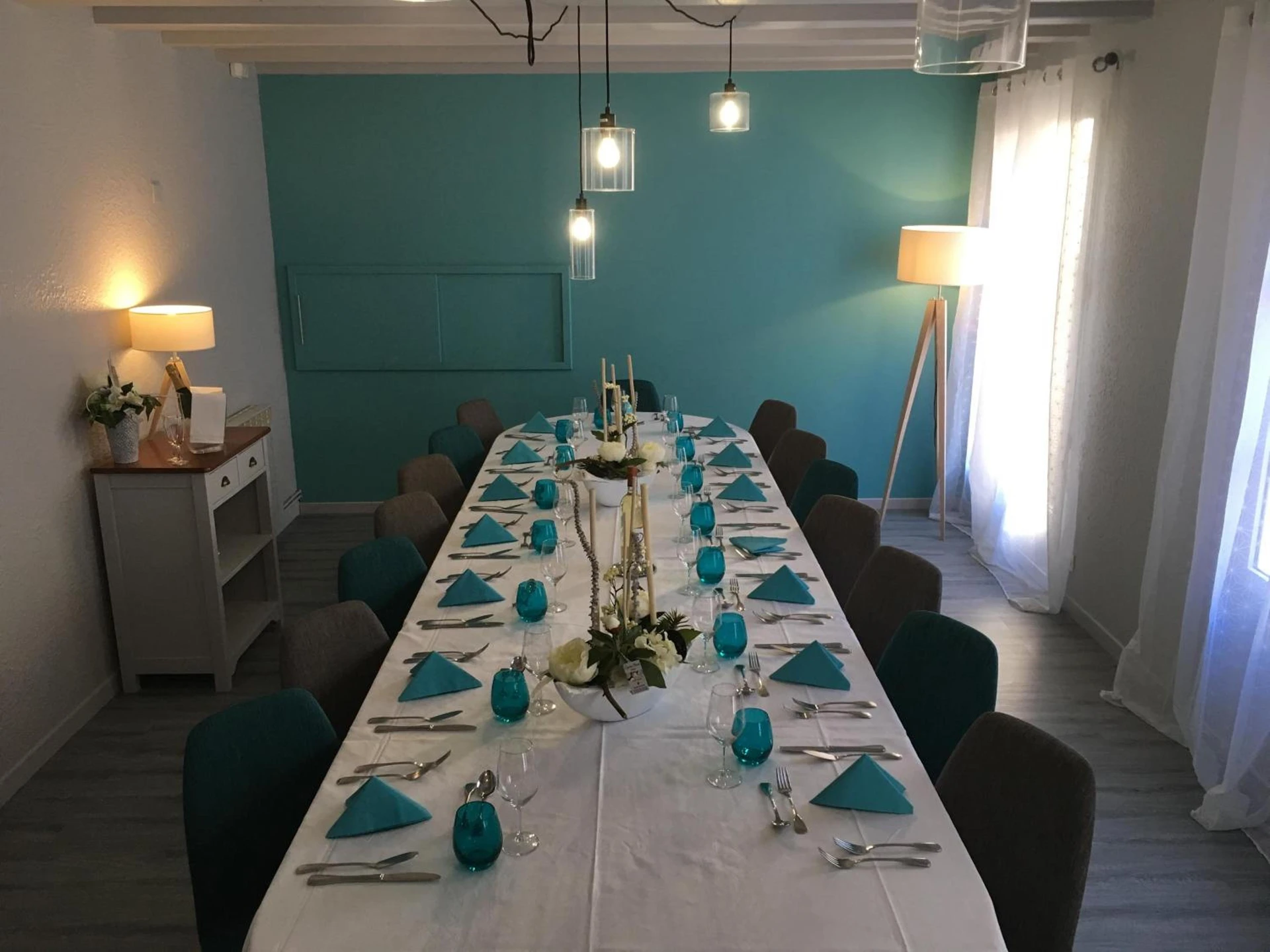 Organiser un séminaire d'entreprise : Hôtel Restaurant de la Place à saint-jean-d-angely