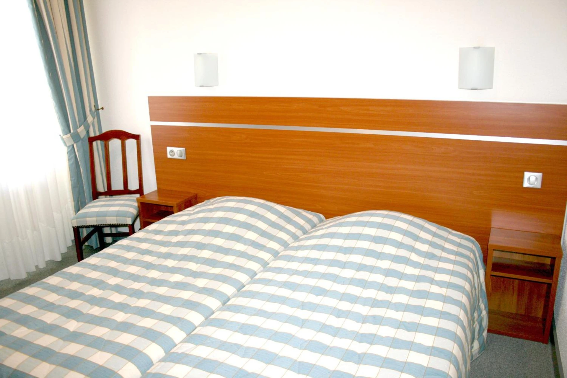 Chambre disponible pour un séminaire d'entreprise à Logis Hotel-Restaurant De La Poste - Urmatt