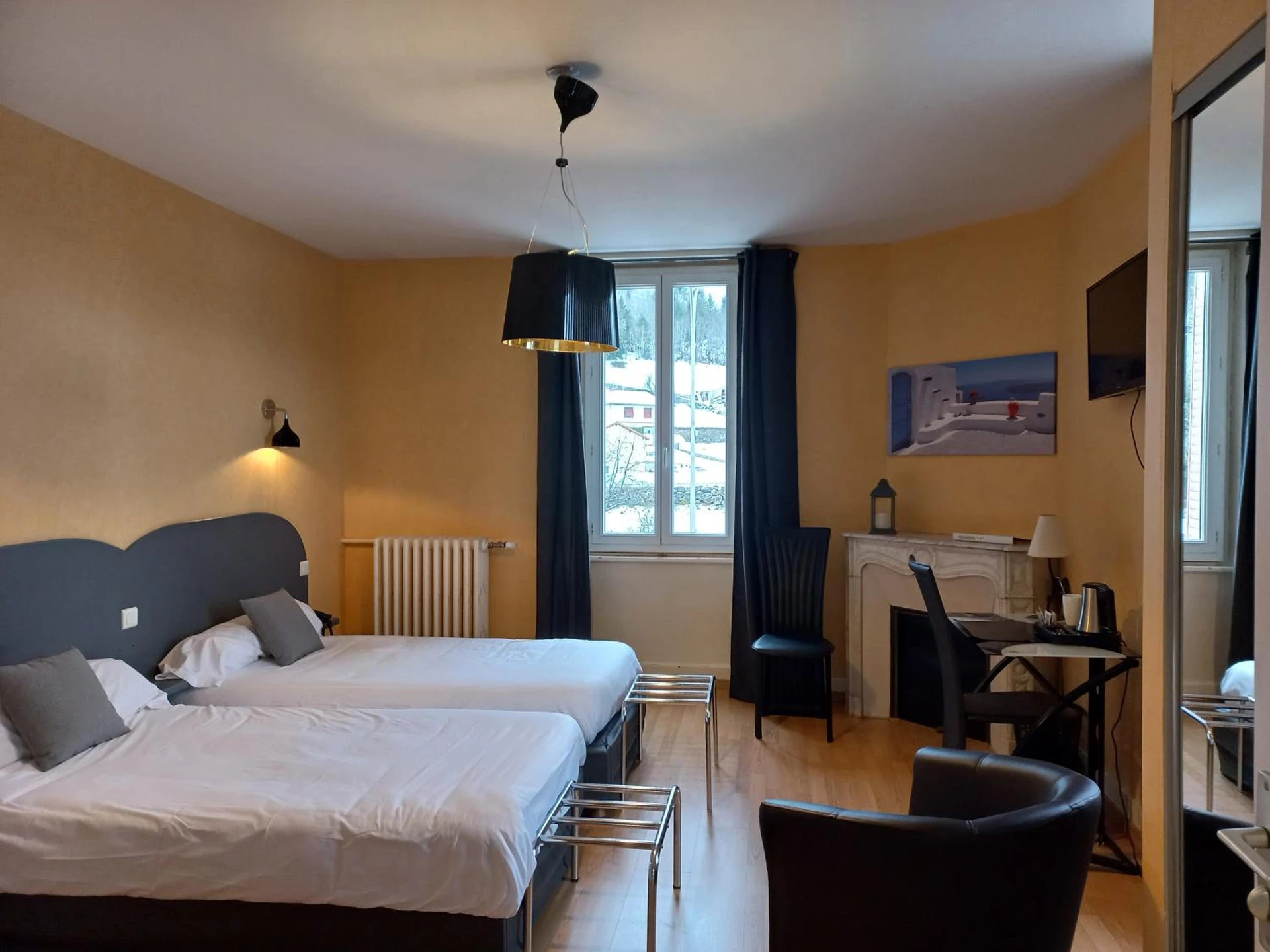 Chambre disponible pour un séminaire d'entreprise à Hotel Restaurant de la Poste - Saint-Just-en-Chevalet