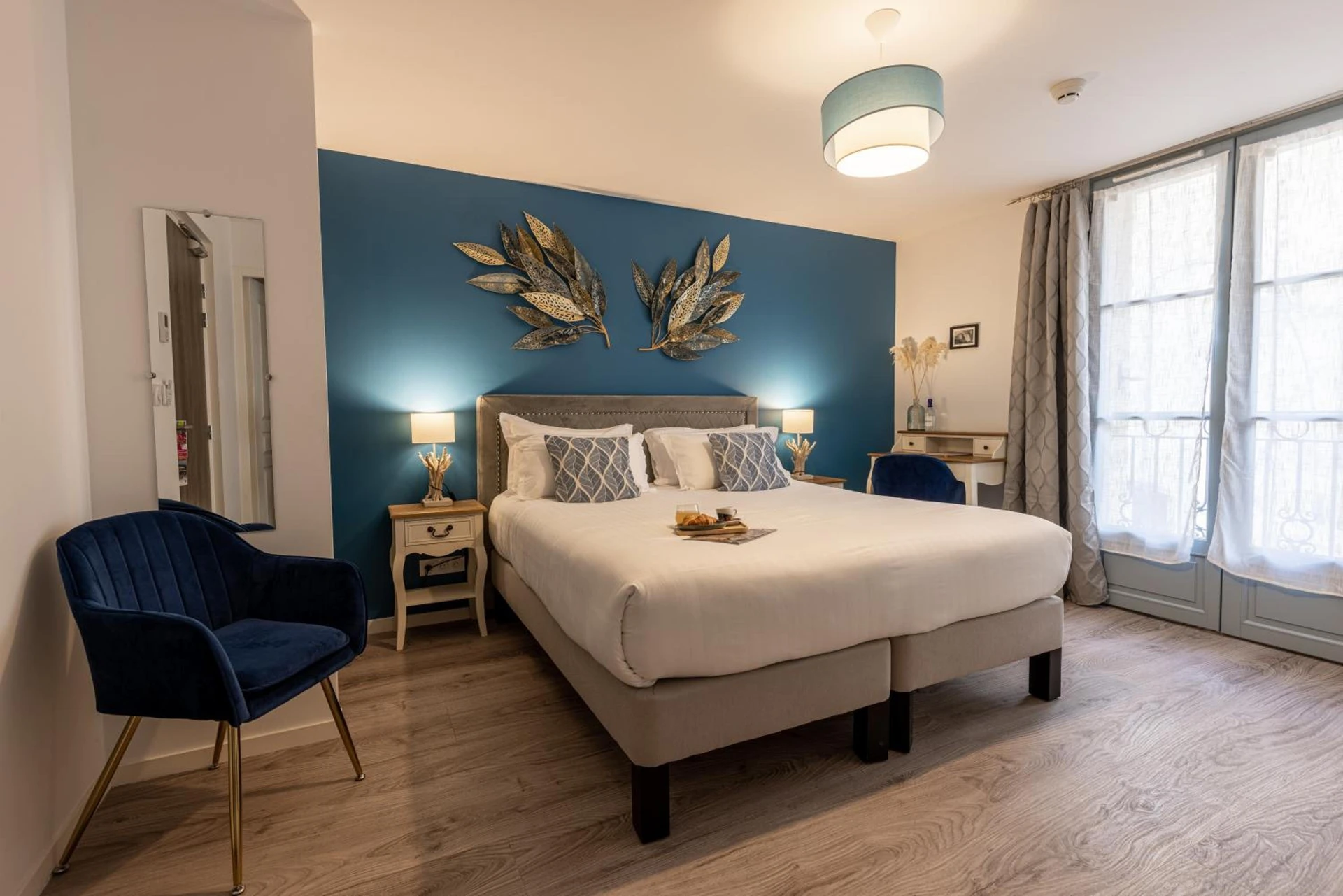 Chambre disponible pour un séminaire d'entreprise à Hôtel-Restaurant des Augustins - Saint-Cyprien