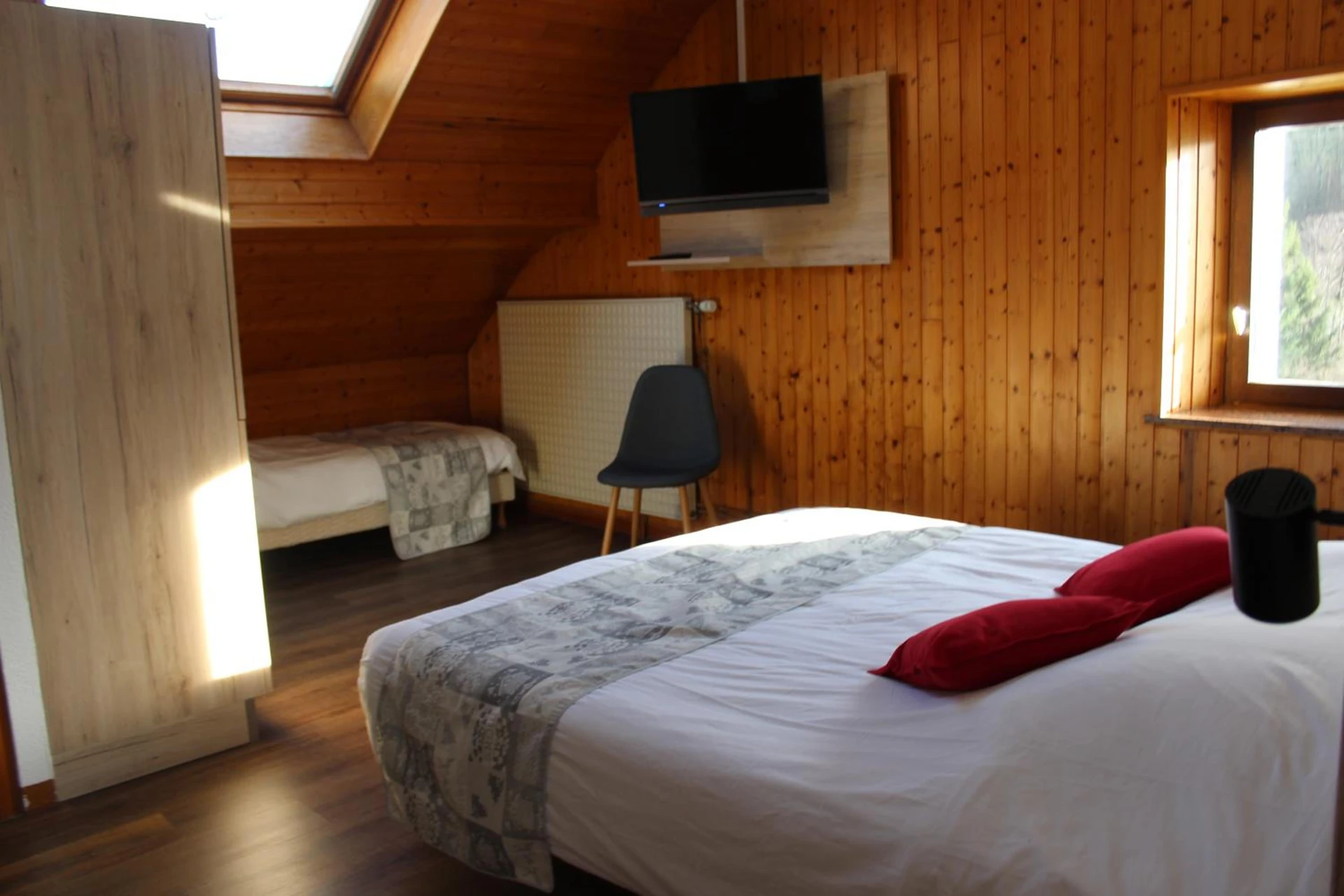 Chambre disponible pour un séminaire d'entreprise à Hotel Restaurant Du Haut Du Roc - Basse-sur-le-Rupt