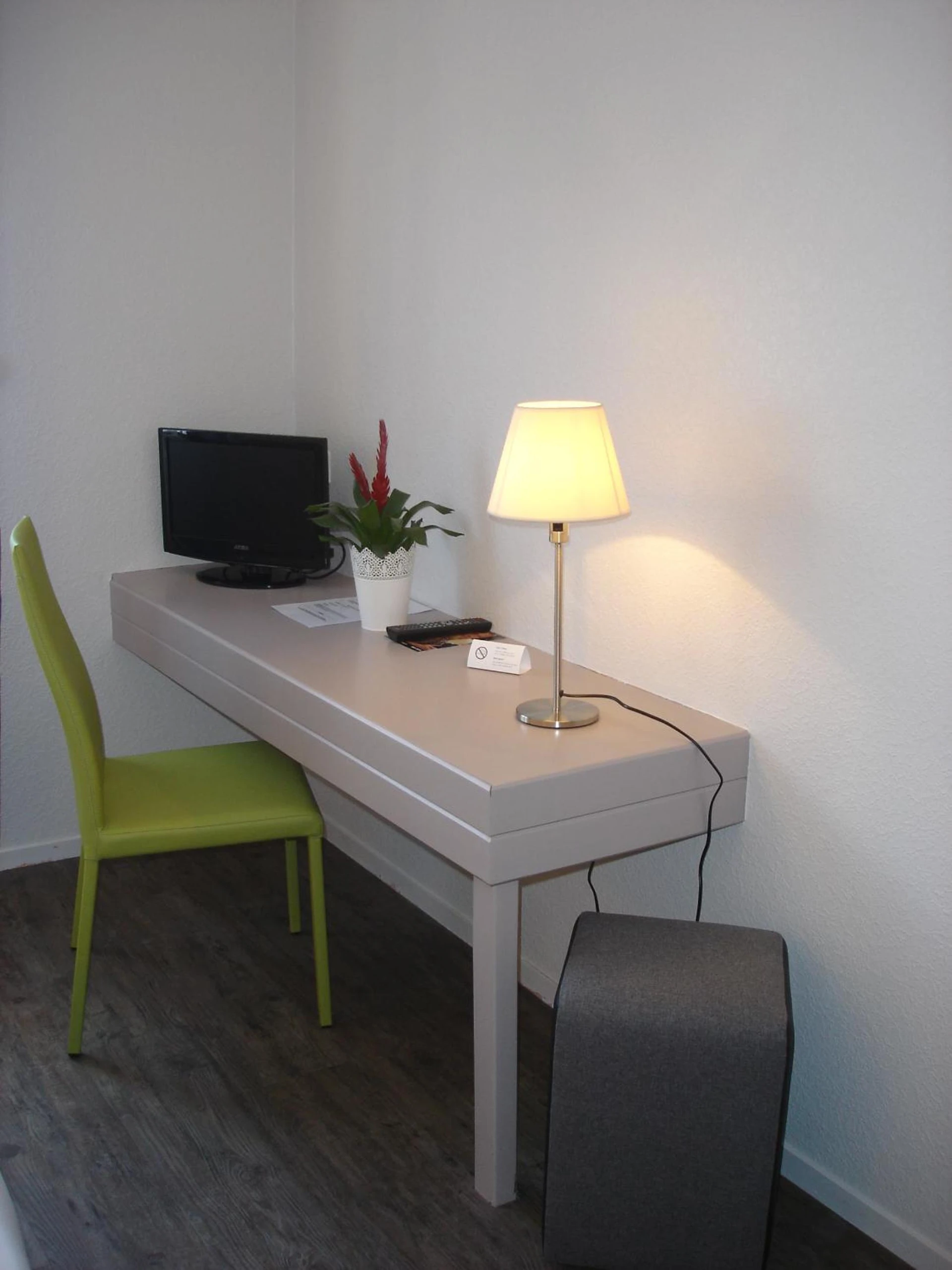 Chambre disponible pour un séminaire d'entreprise à Hotel-Restaurant Du Lac - Joué-lès-Tours