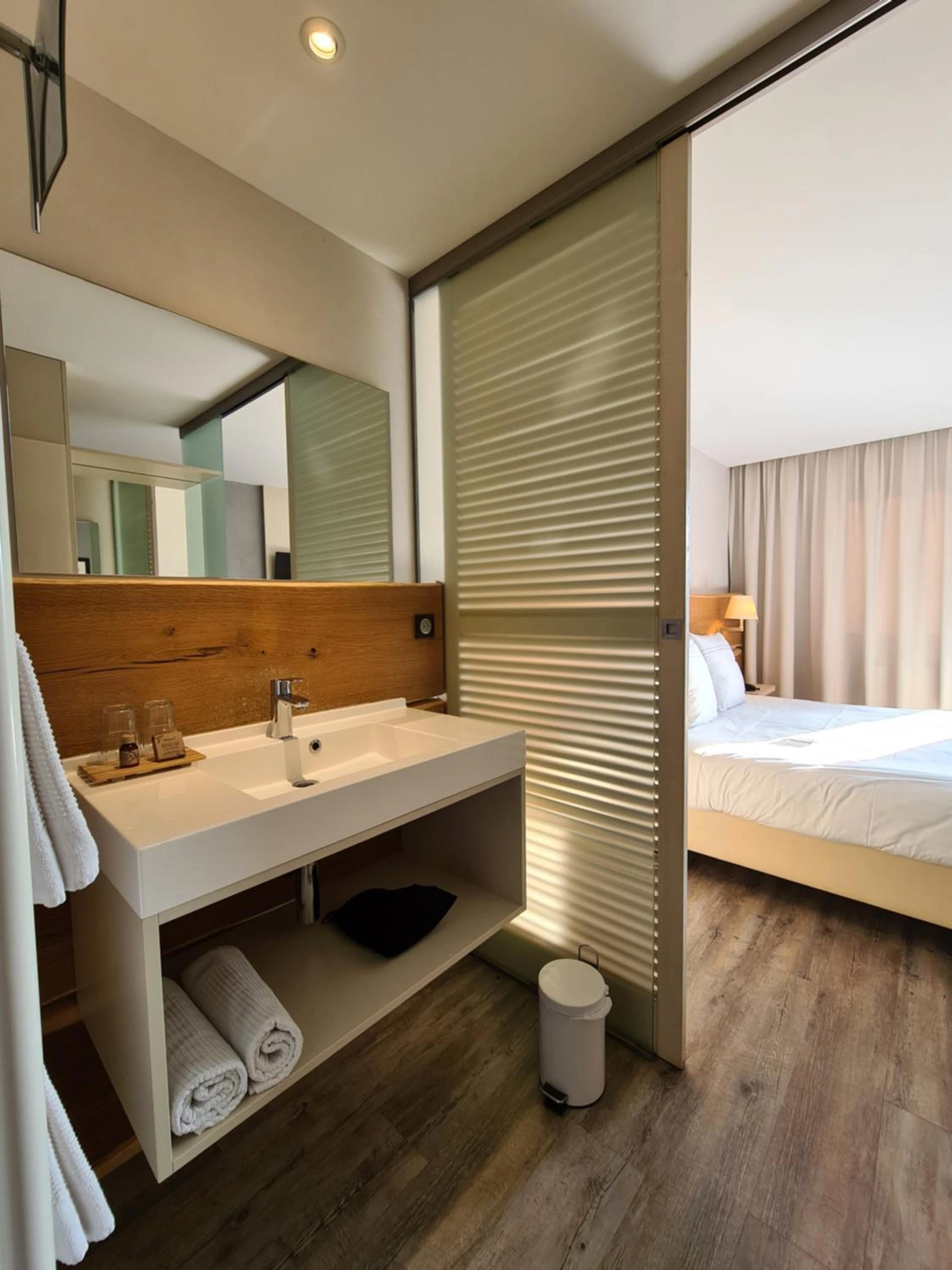 Chambre disponible pour un séminaire d'entreprise à Maison Jenny Hotel Restaurant & Spa - Hagenthal-le-Bas