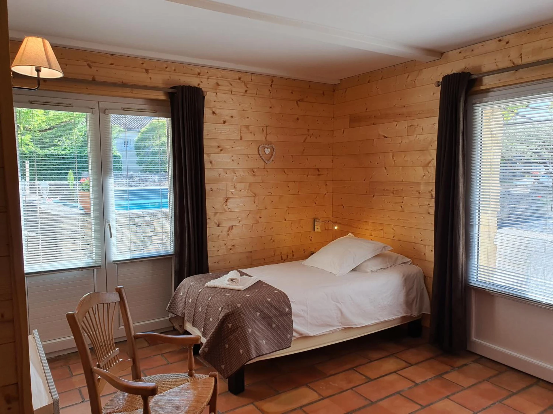 Chambre disponible pour un séminaire d'entreprise à Logis Hôtel Restaurant L'Escarbille - Saint-Martin-dʼArdèche
