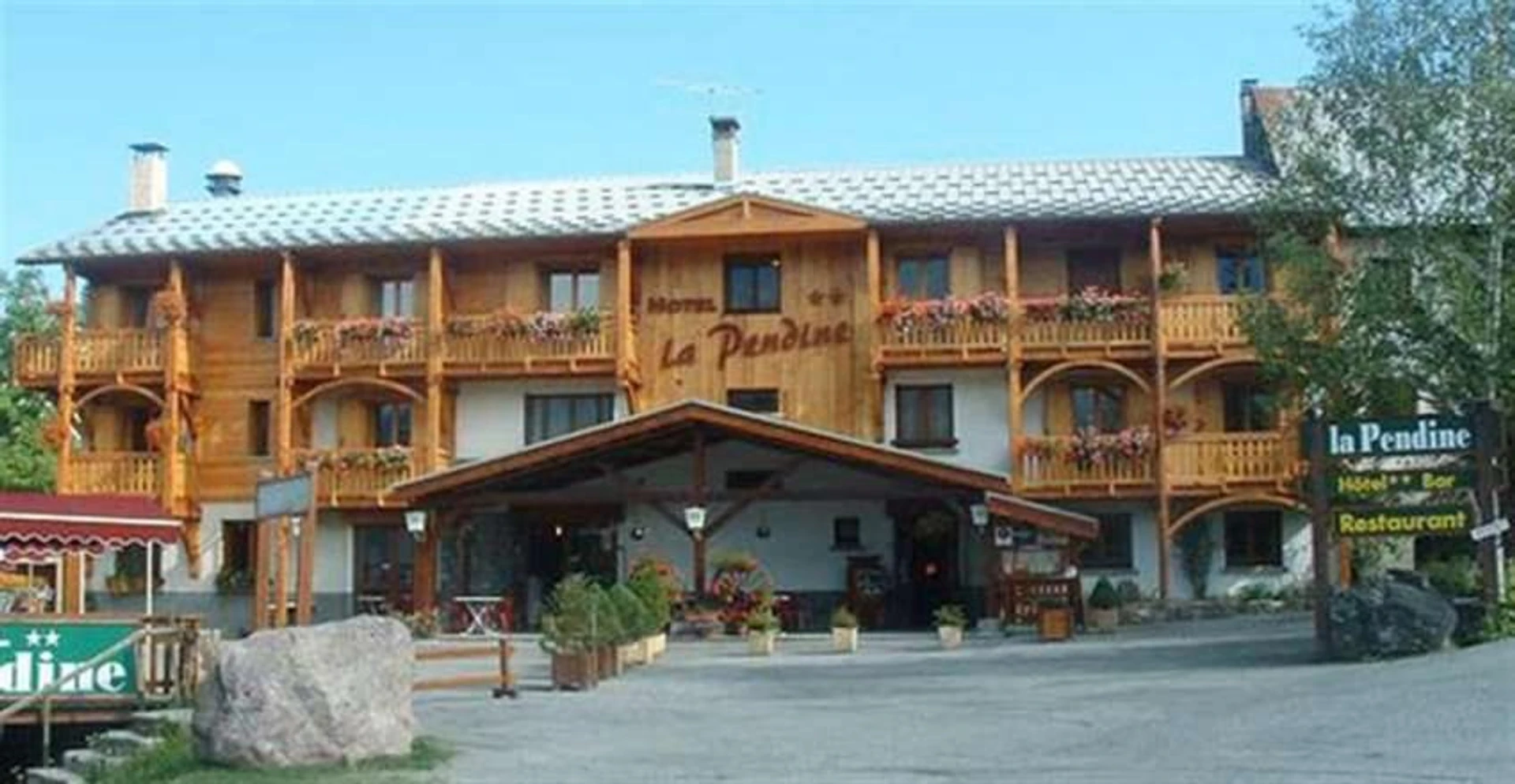 Organiser un séminaire d'entreprise : Hôtel Restaurant La Pendine à puy-saint-vincent