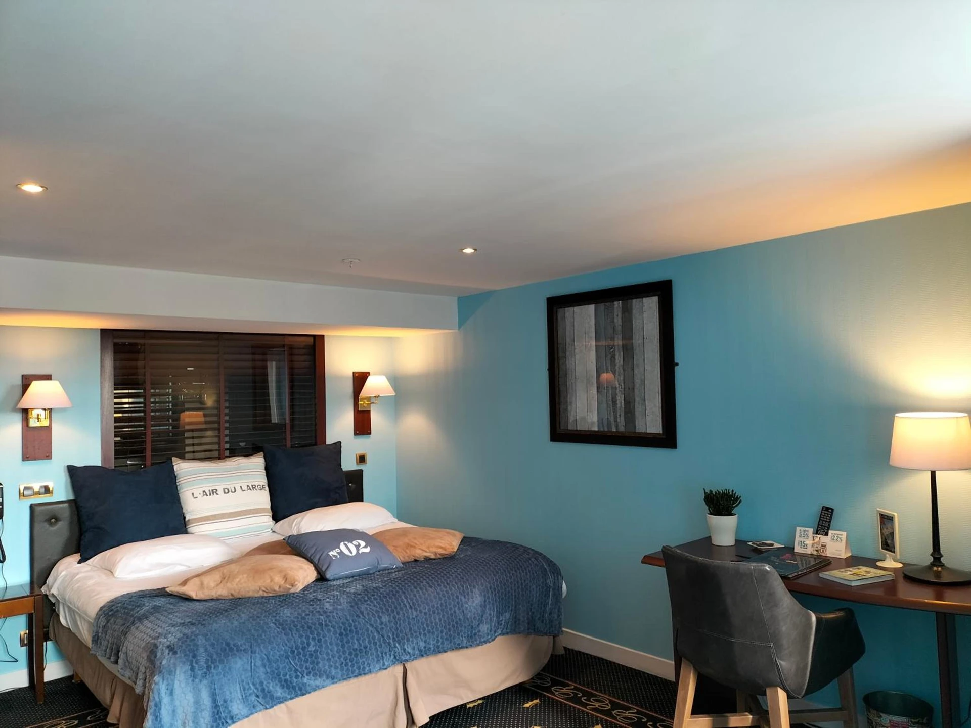 Chambre disponible pour un séminaire d'entreprise à Logis HOTEL RESTAURANT La Régence - Cherbourg-en-Cotentin