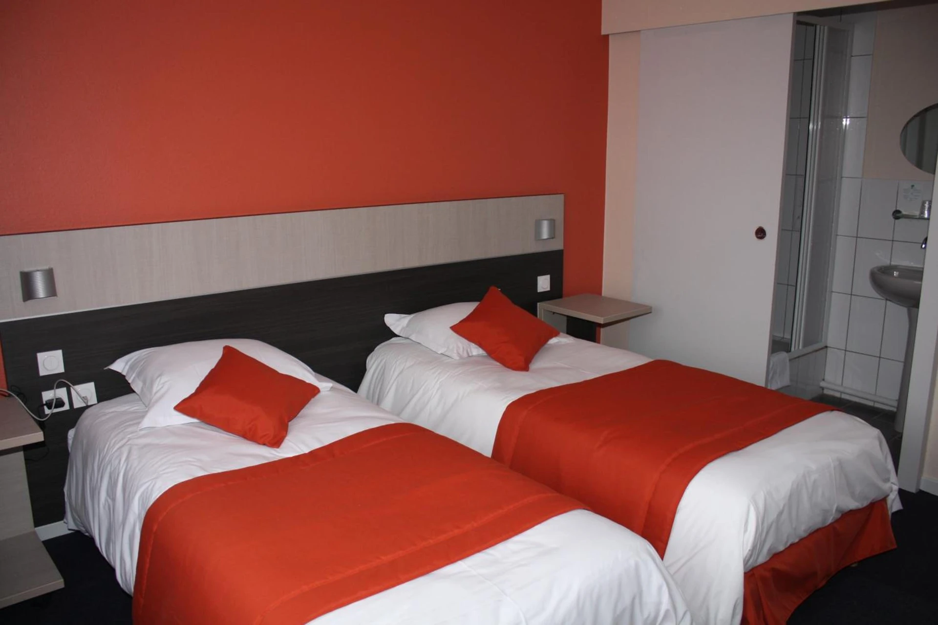 Chambre disponible pour un séminaire d'entreprise à Logis Hôtel- Restaurant La Renaissance - Baccarat