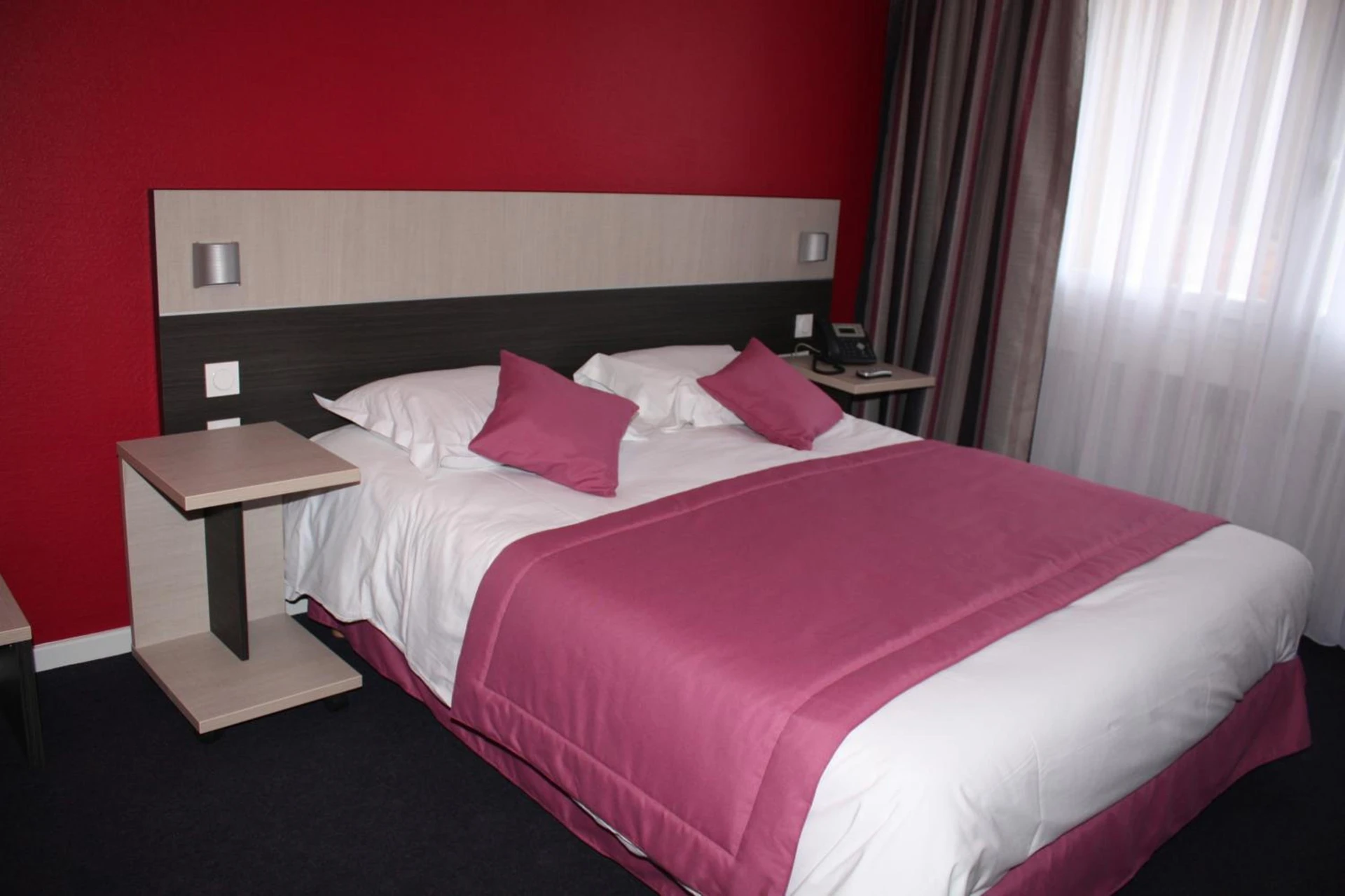 Chambre disponible pour un séminaire d'entreprise à Logis Hôtel- Restaurant La Renaissance - Baccarat
