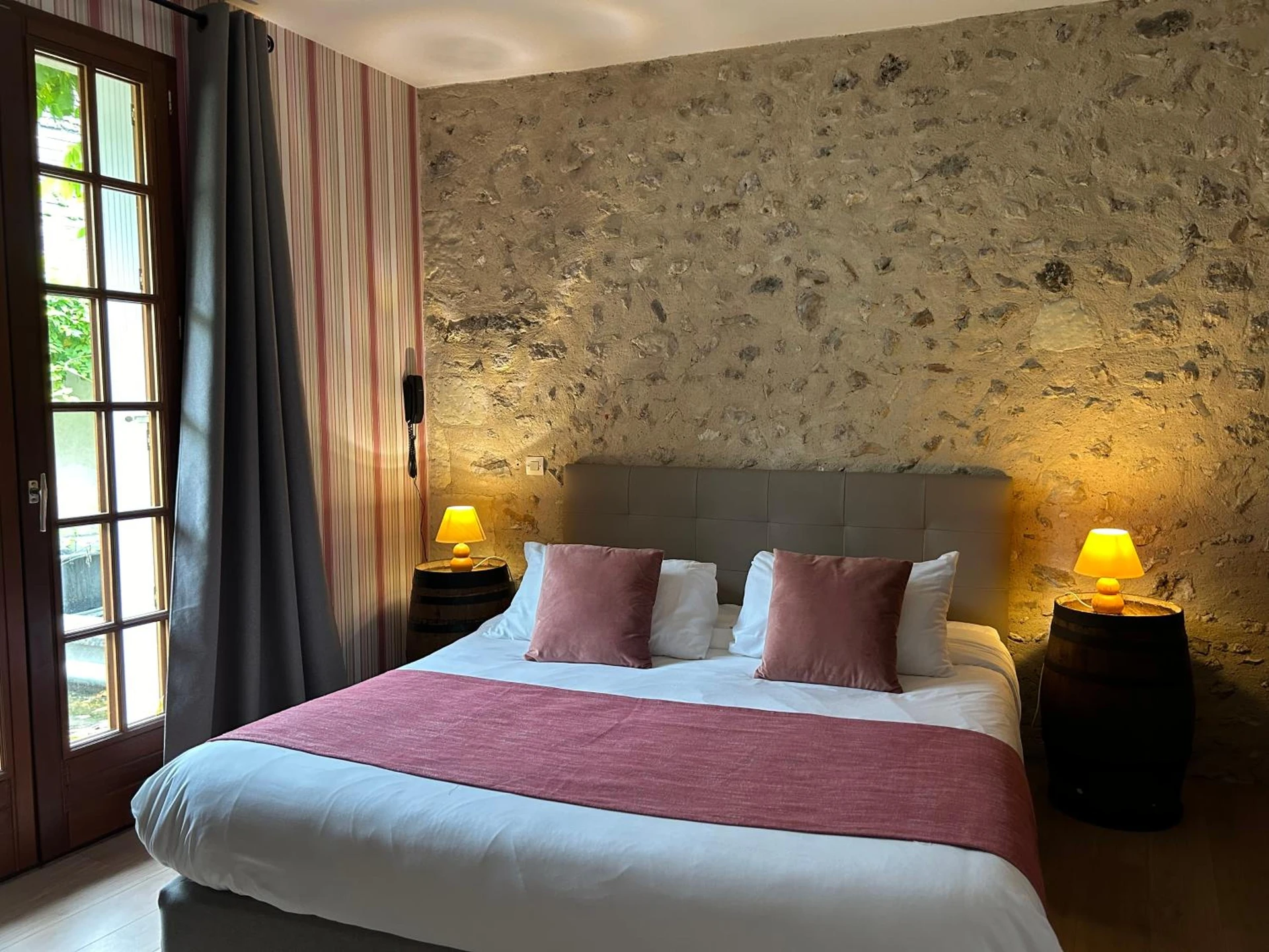 Ambiance de travail pour séminaire d'entreprise à Logis Auberge Le Colombien - Hôtel et Restaurant - Villandry