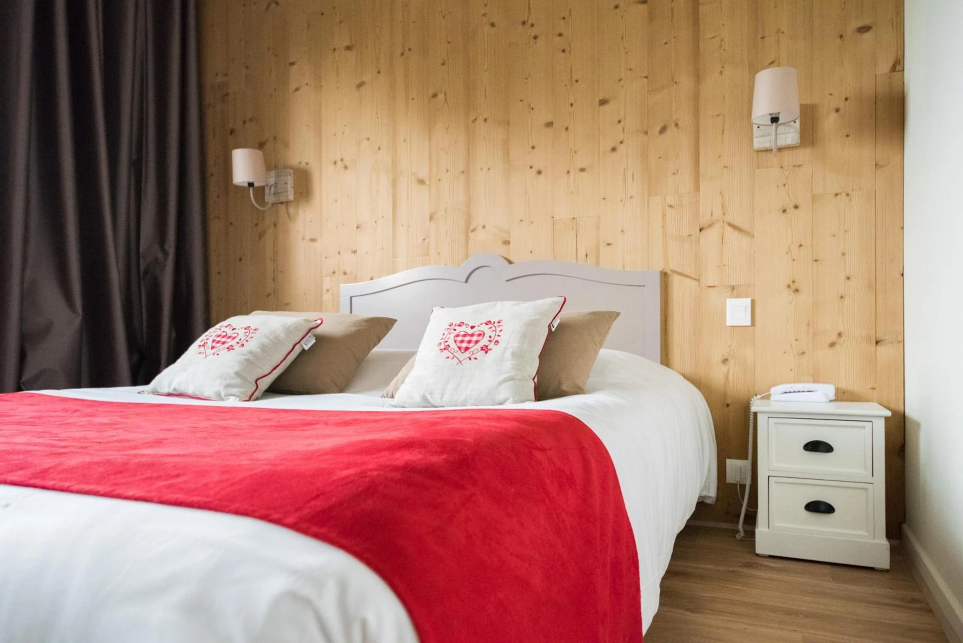 Chambre disponible pour un séminaire d'entreprise à Hôtel Restaurant Le Kastelberg, The Originals Boutique - Andlau