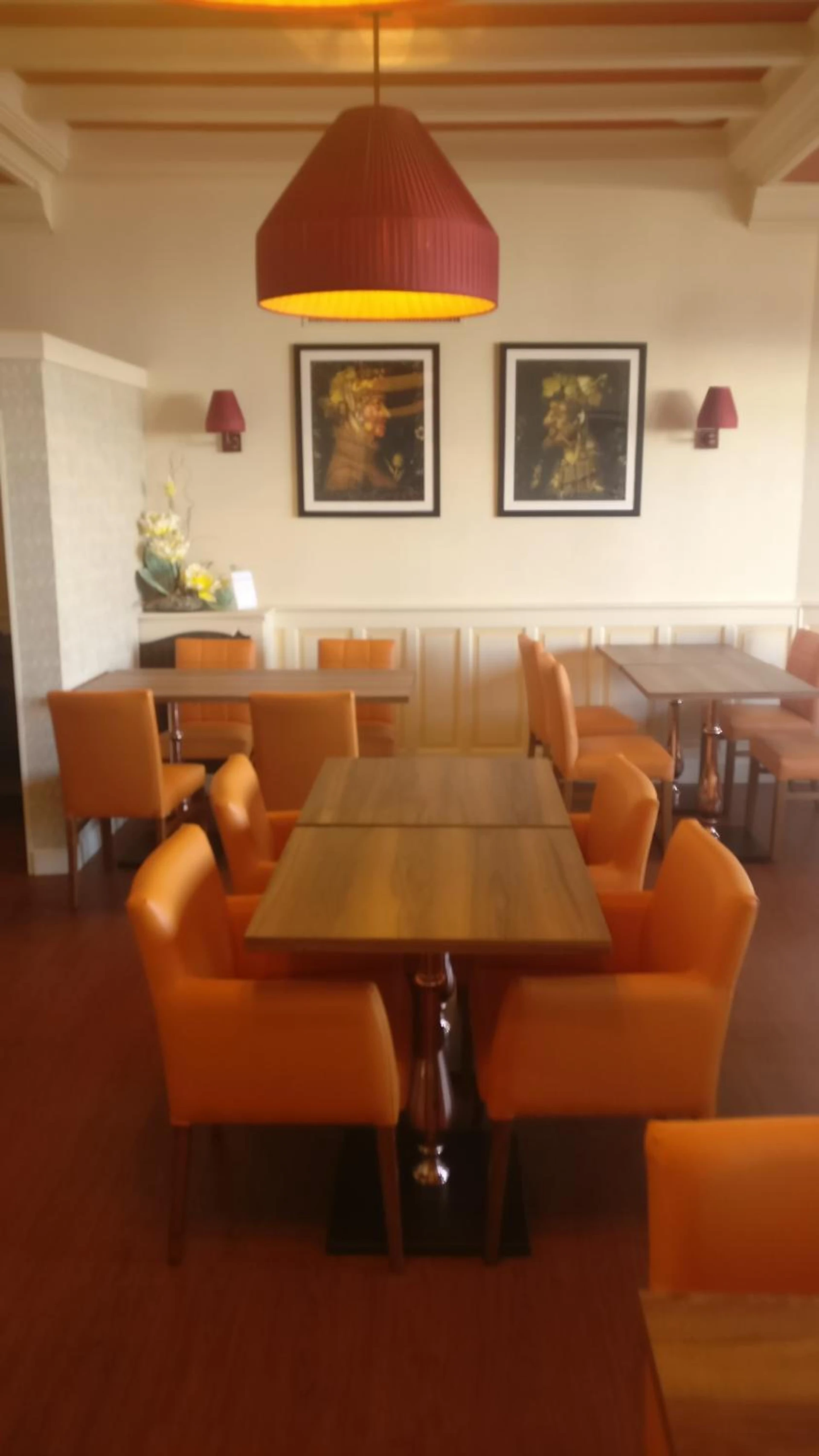 Lieu convivial pour un séminaire d'entreprise à Hotel Restaurant Le Parc - Moulins - En savoir plus 
