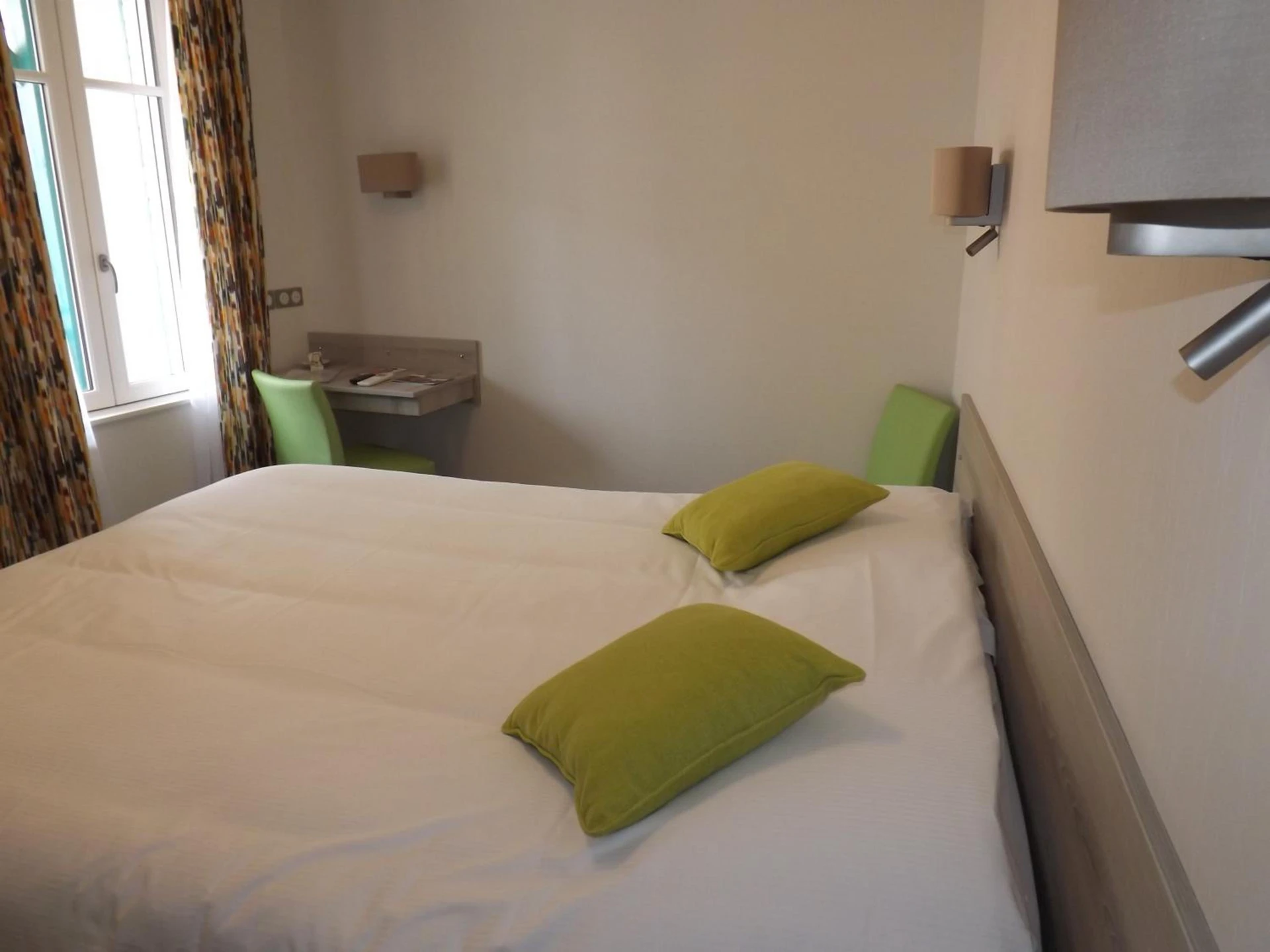 Chambre disponible pour un séminaire d'entreprise à Hotel Restaurant Le Parc - Moulins