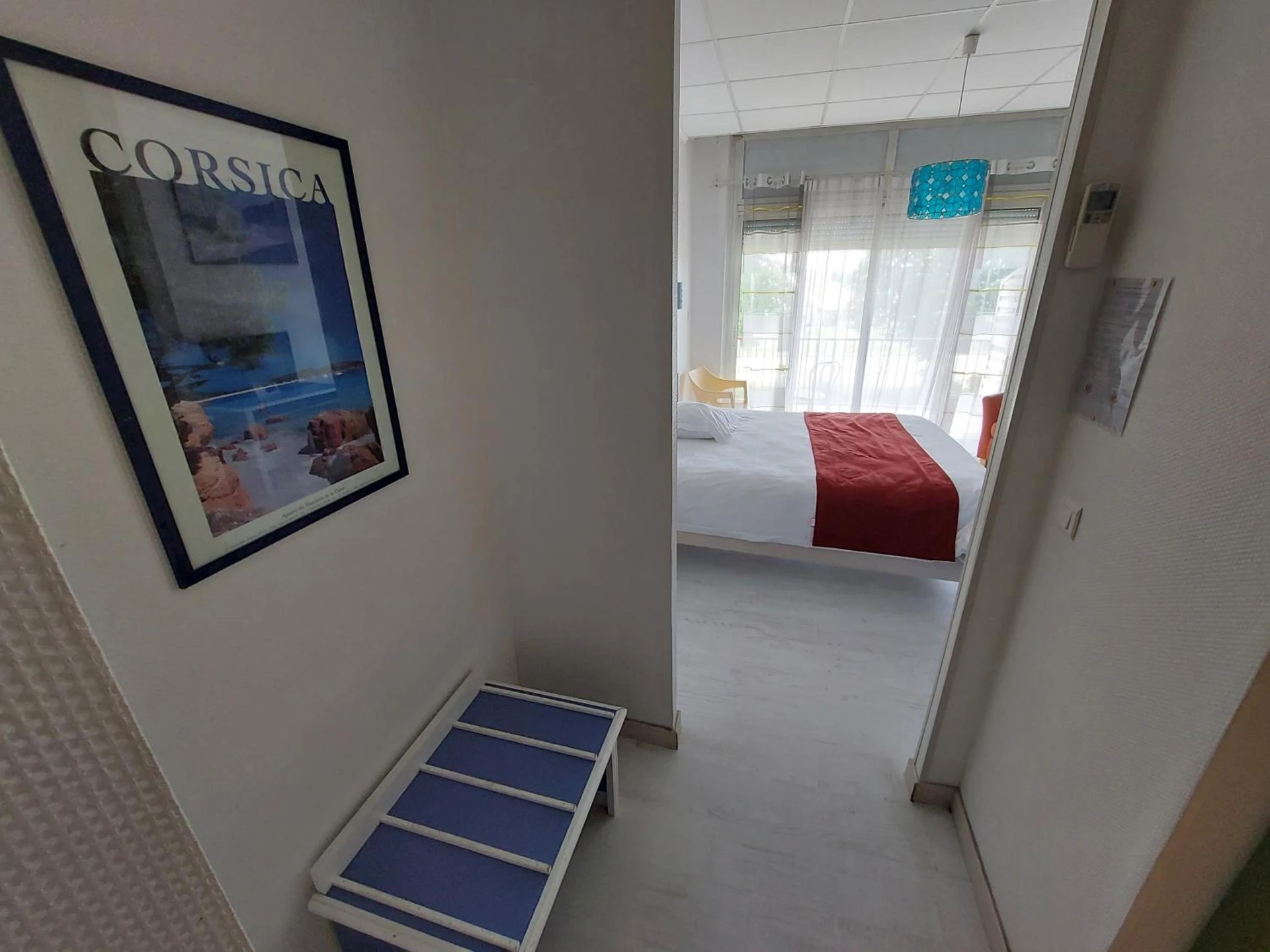 Chambre disponible pour un séminaire d'entreprise à Logis Hotels - Hôtel et Restaurant Le Relais des Garrigues - Grisolles