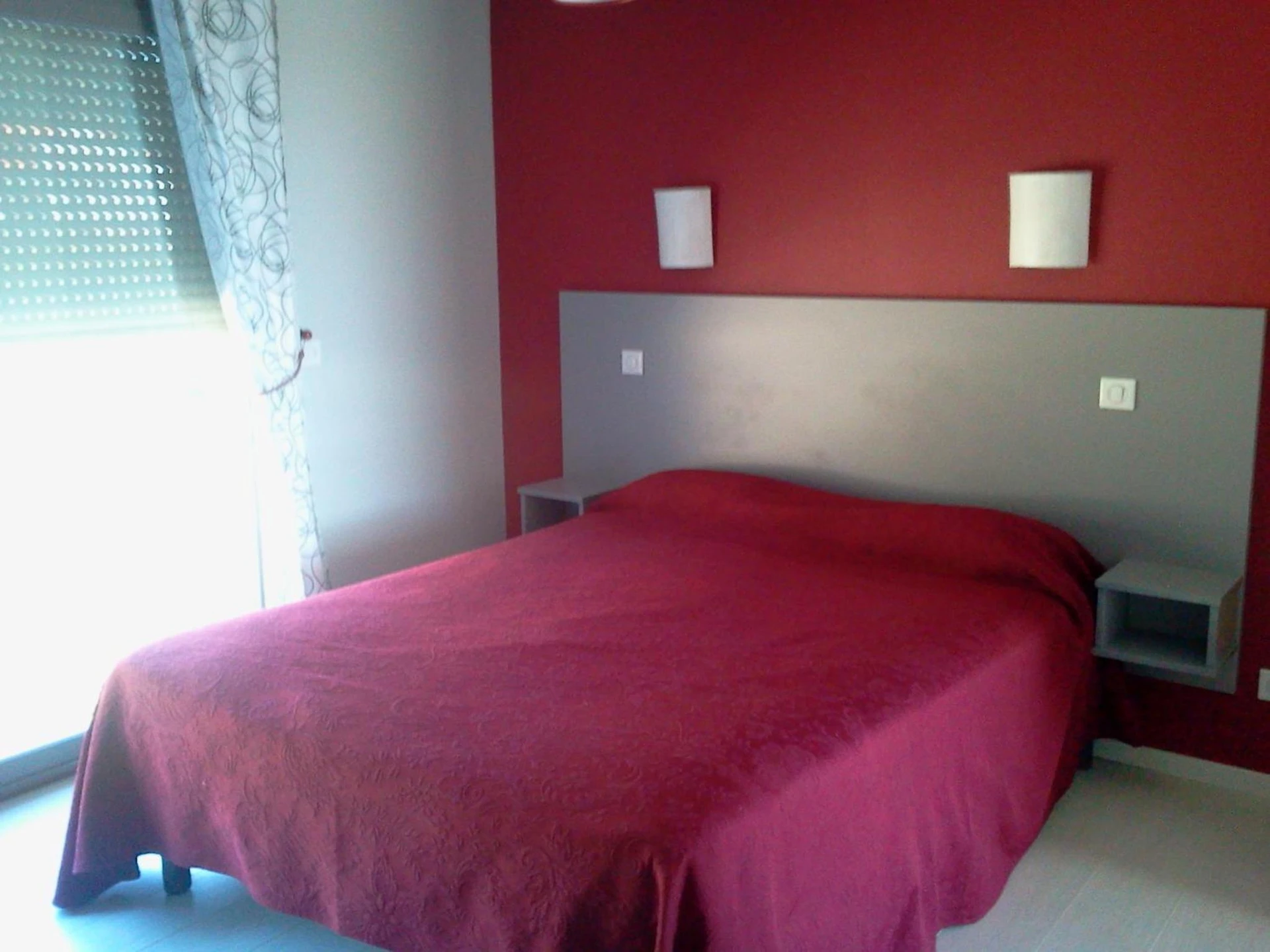 Chambre disponible pour un séminaire d'entreprise à Logis Hotels - Hôtel et Restaurant Le Relais des Garrigues - Grisolles