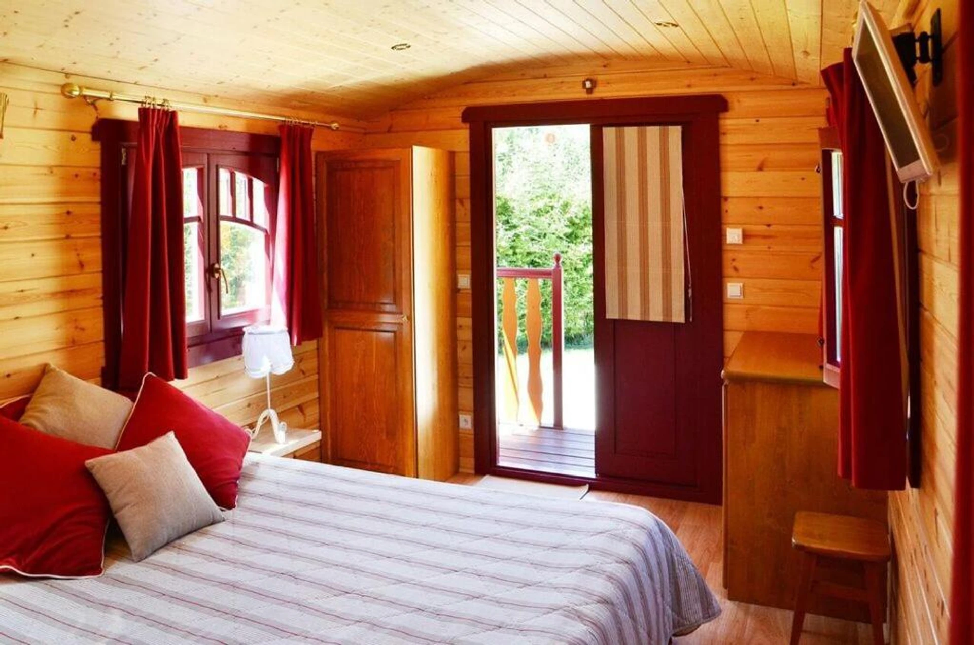 Chambre disponible pour un séminaire d'entreprise à Logis Hôtel-Restaurant Le Relais - Hauterives