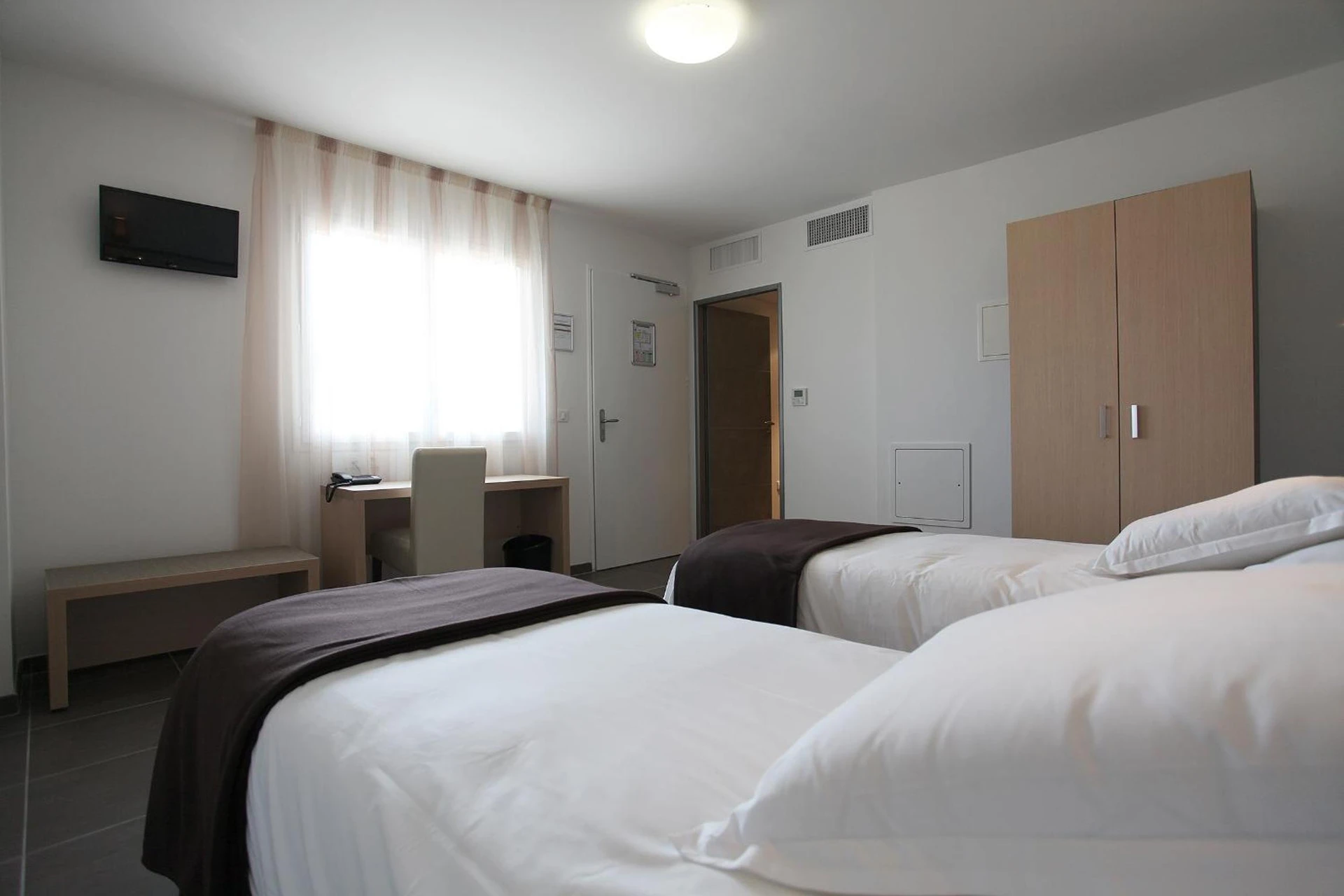 Chambre disponible pour un séminaire d'entreprise à Hôtel Restaurant les Pielettes - Le Rove