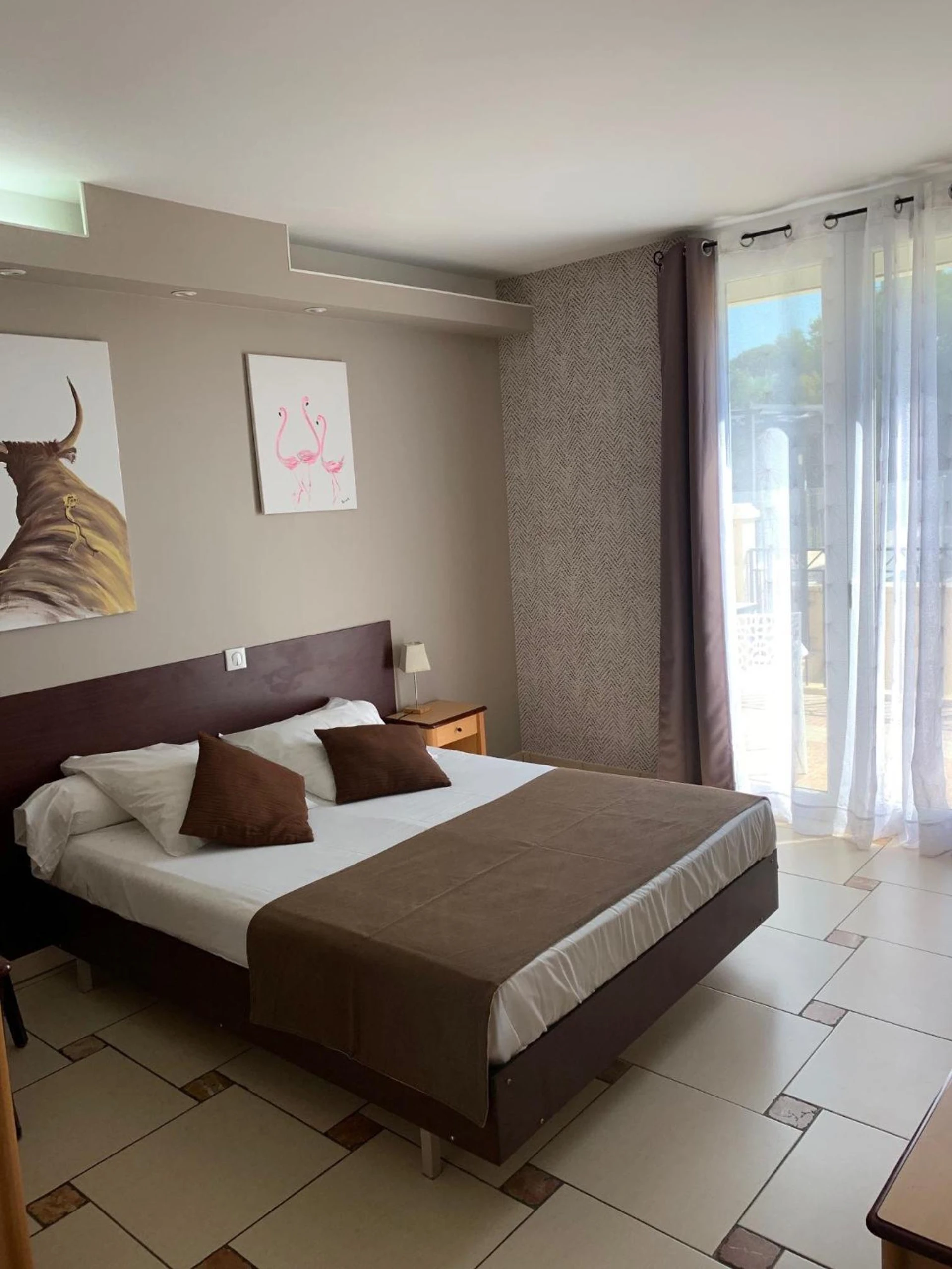 Chambre disponible pour un séminaire d'entreprise à Hôtel restaurant Mon Auberge - Lunel