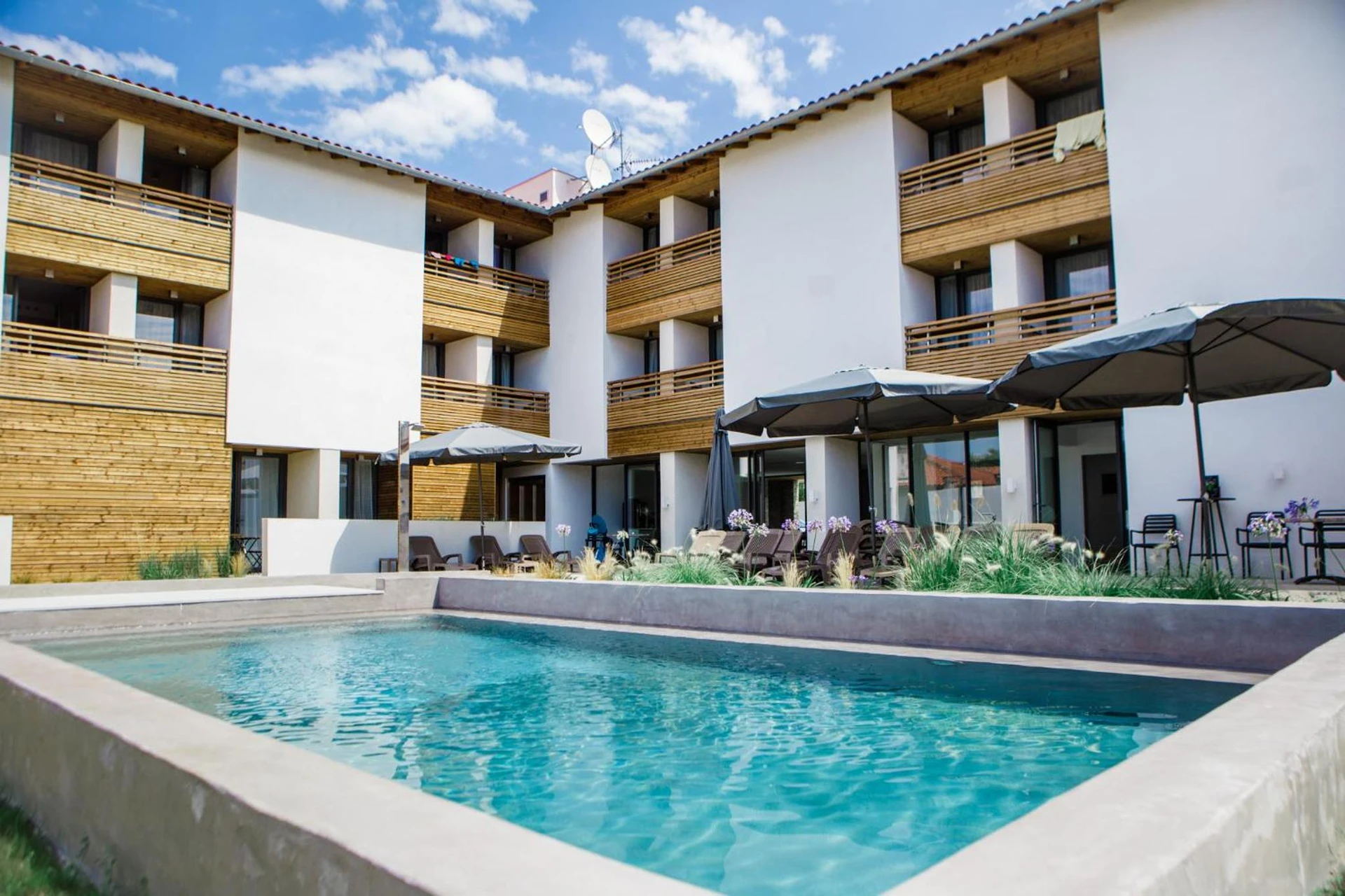 Salle de séminaire à Hotel Restaurant Santiago - Organiser un événement professionnel à Hendaye