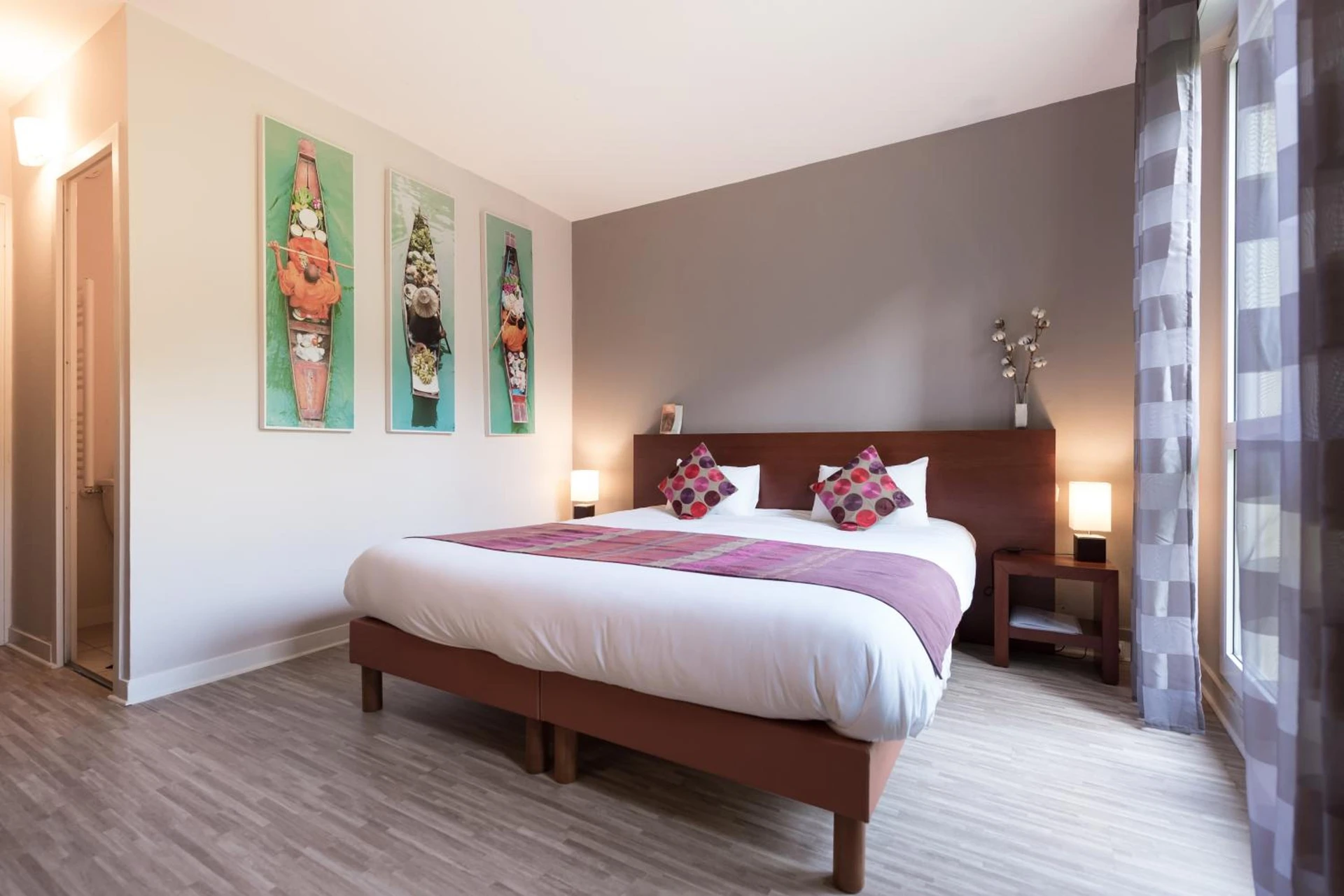 Chambre disponible pour un séminaire d'entreprise à Latitude Ouest Hotel Restaurant & Spa - Locronan