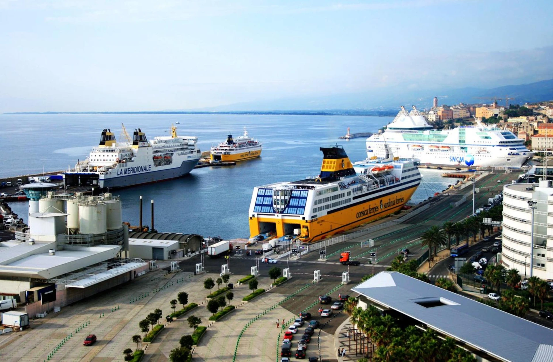 Espaces de team building à Hotel Riviera - Organiser un séminaire d'entreprise à Bastia
