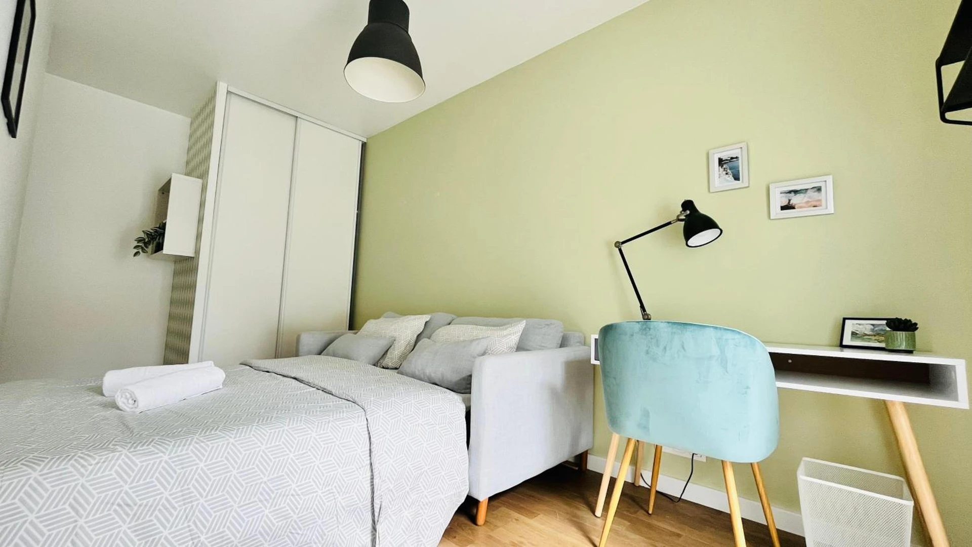 Chambre disponible pour un séminaire d'entreprise à Riviera Suite - Spacieux T3 - 5 min du métro- Paris centre à 10min - Asnières-sur-Seine